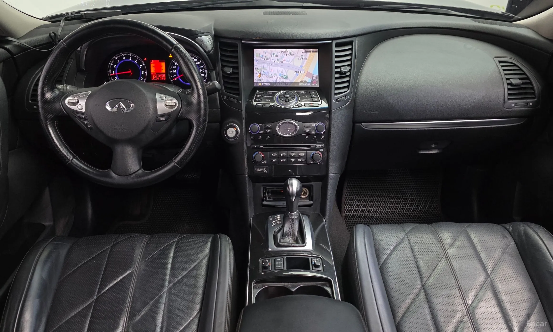 Infiniti FX35 превью 7