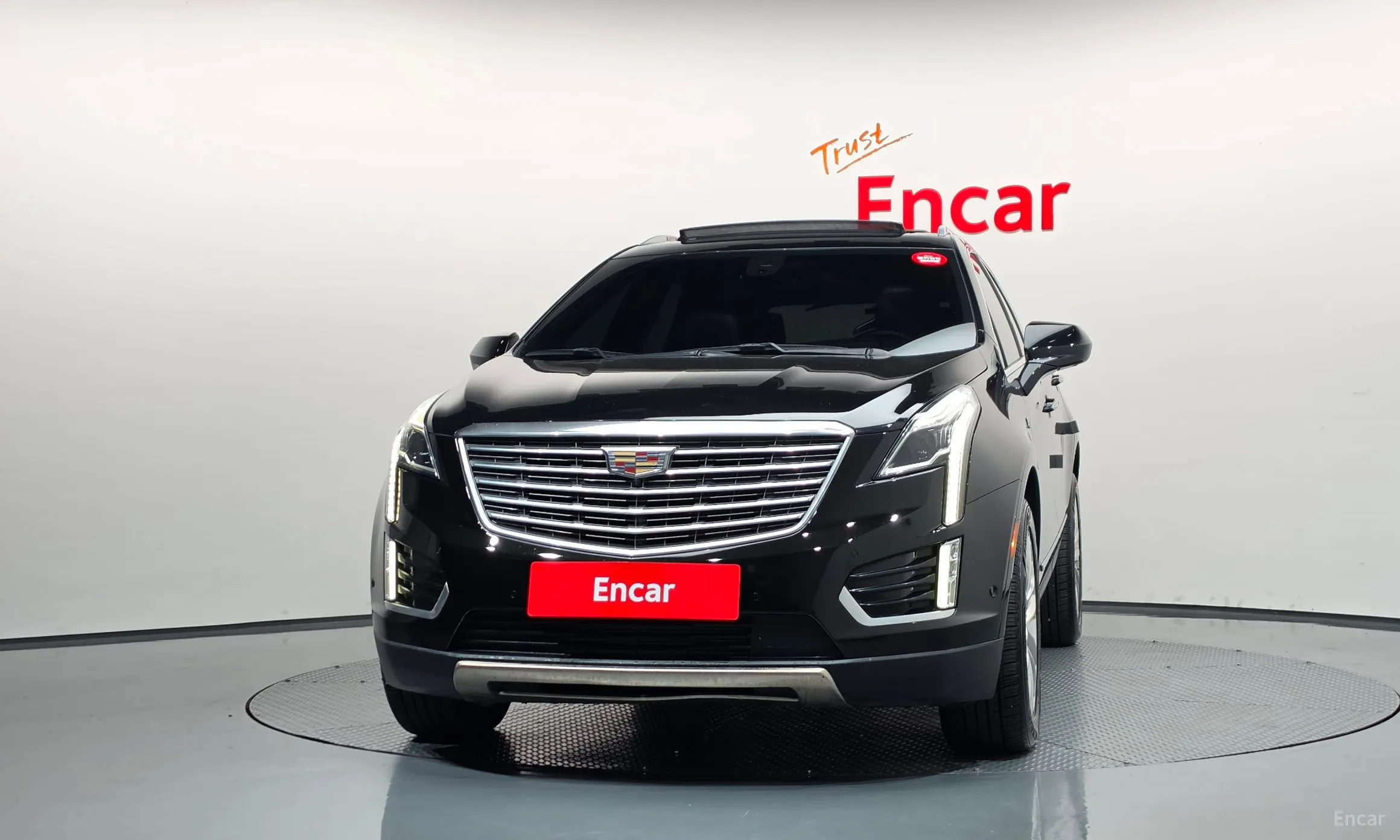 Cadillac XT5 превью 3