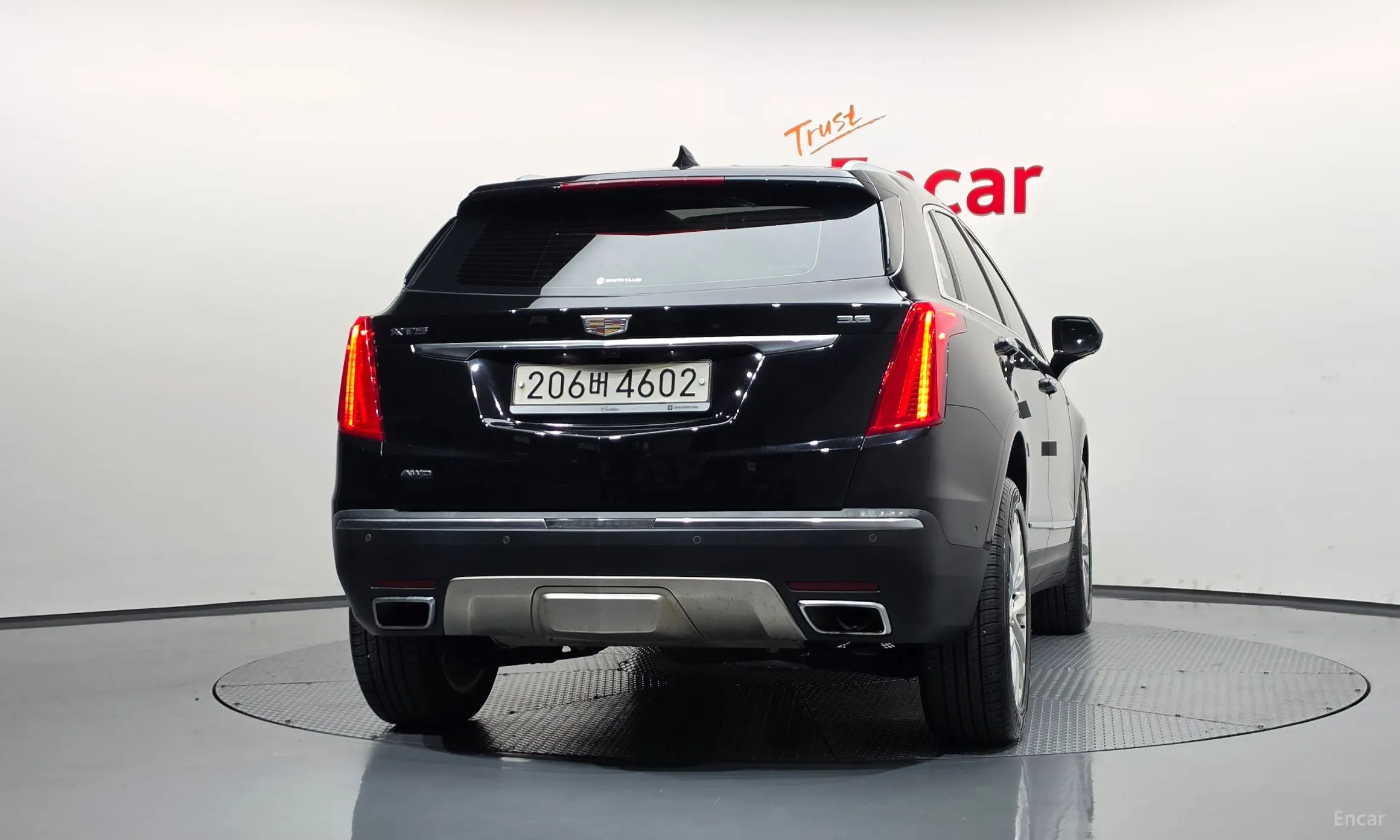 Cadillac XT5 превью 4