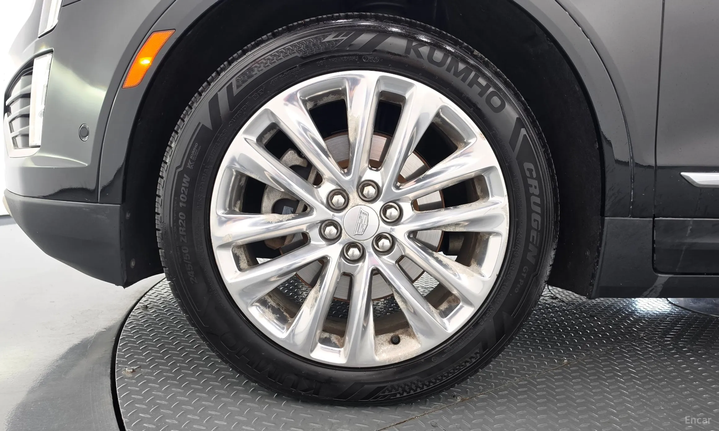 Cadillac XT5 превью 5