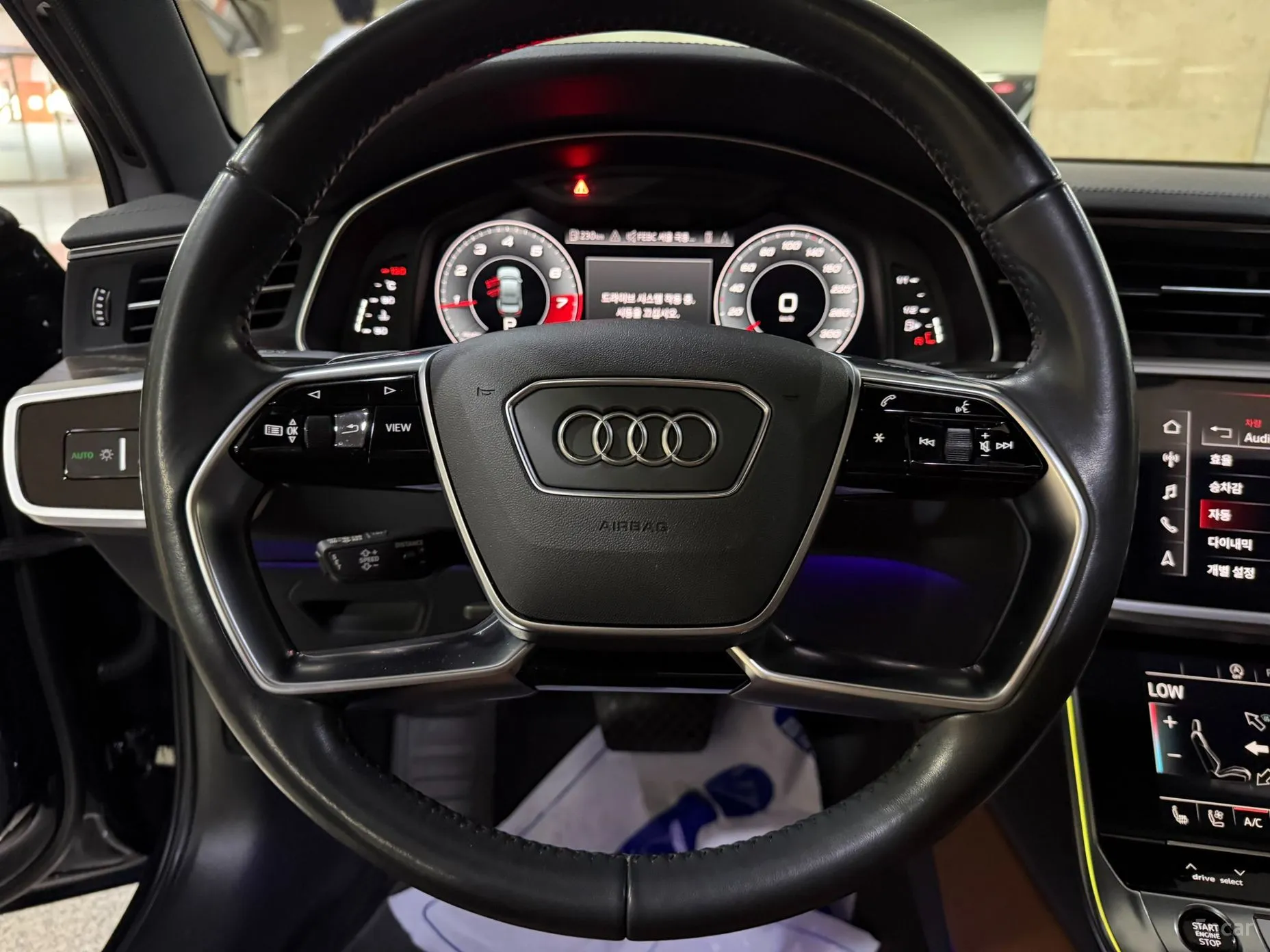 Audi A6 (C8) превью 10