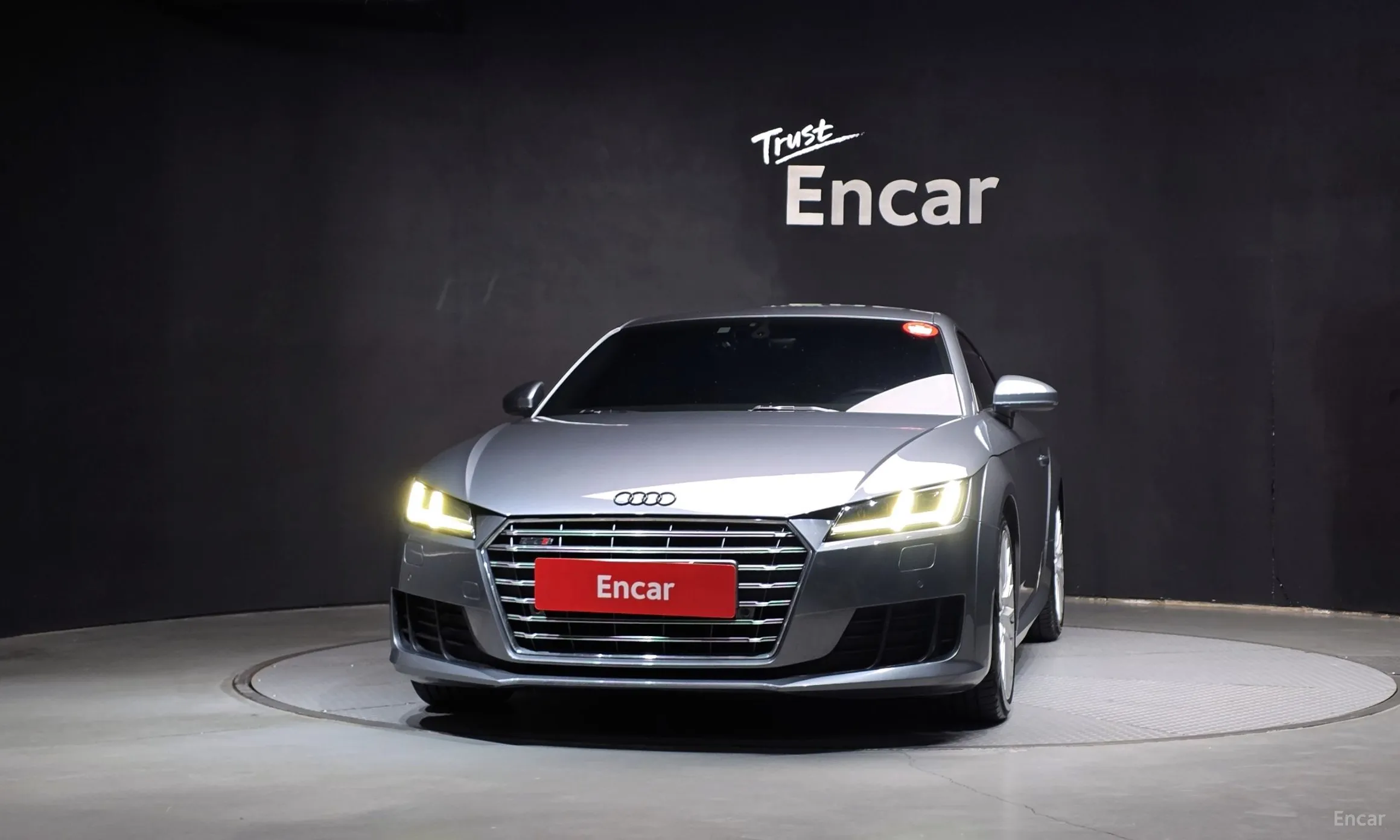 Audi TT (8S) превью 3