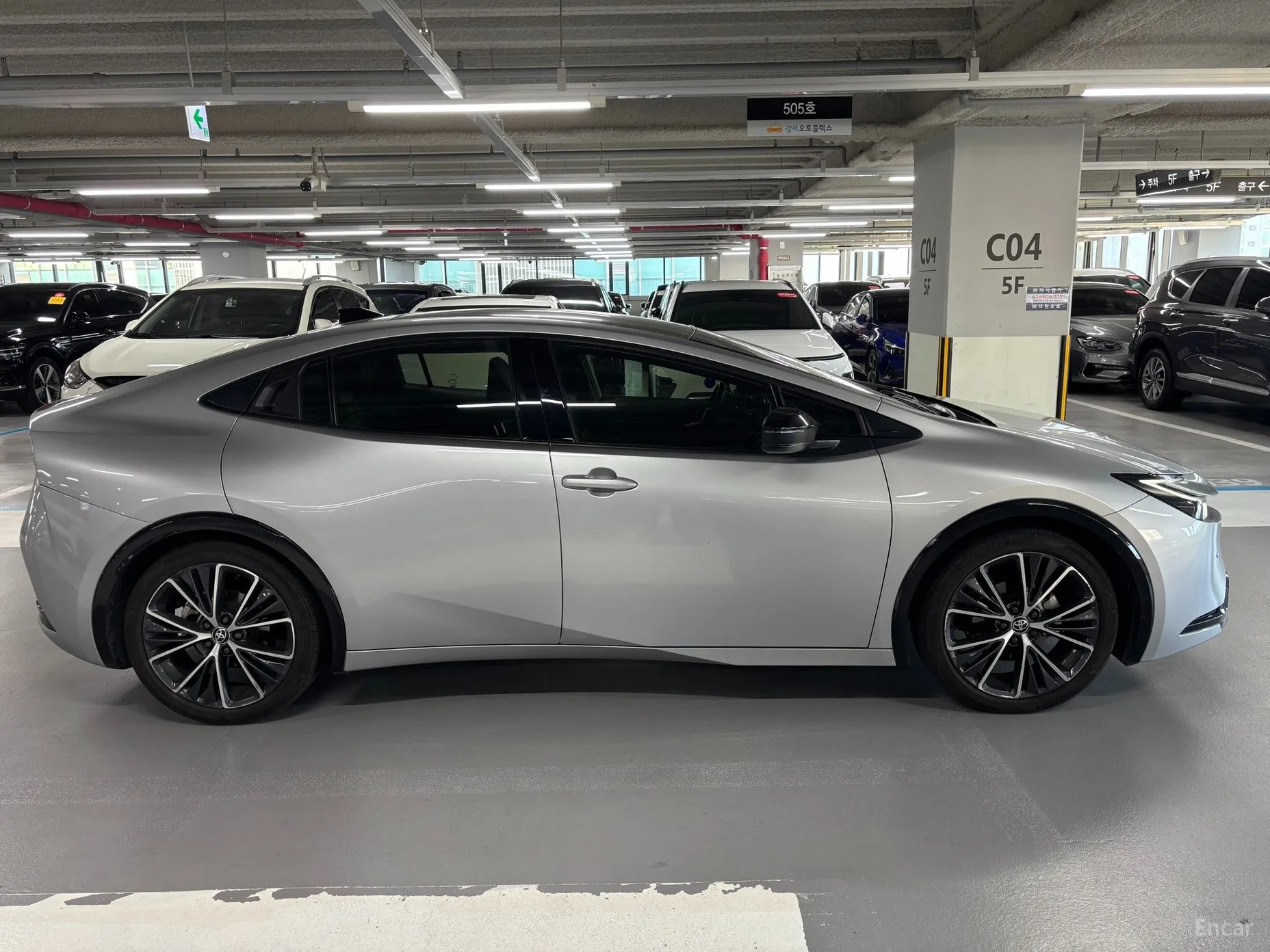 Toyota Prius 5th Generation превью 3