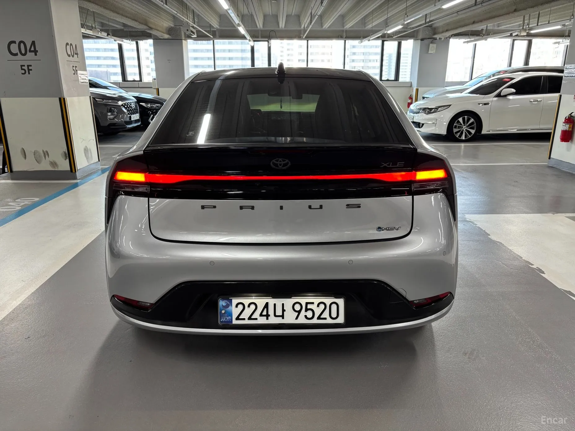 Toyota Prius 5th Generation превью 4