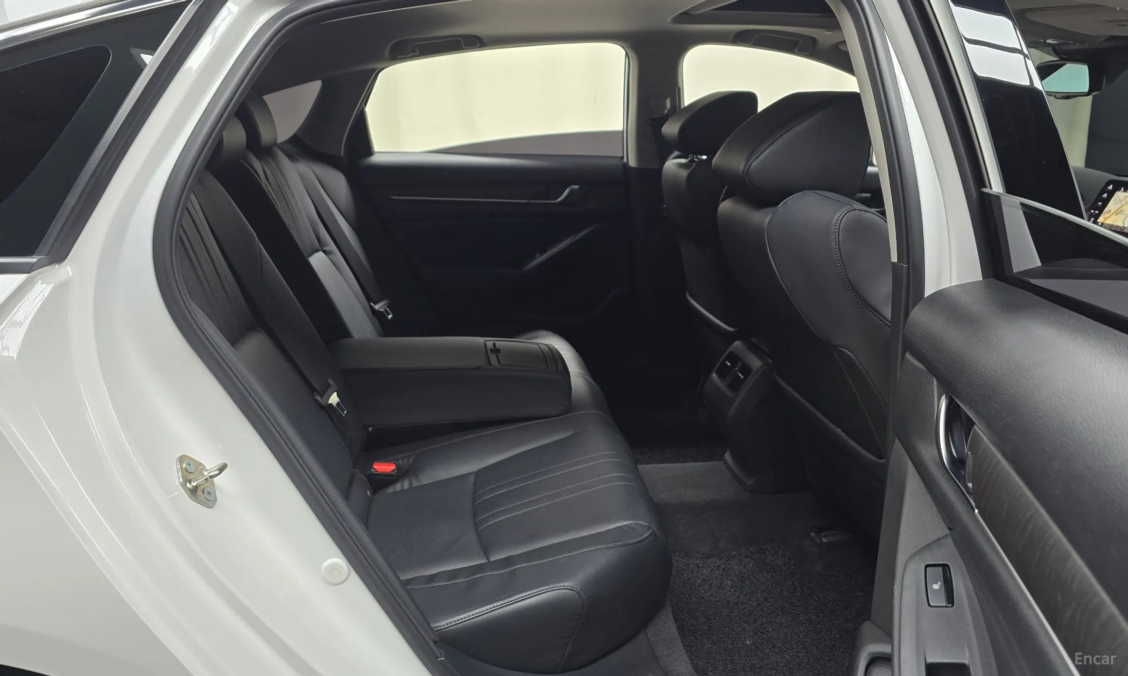 Honda Accord 10th Generation превью 11