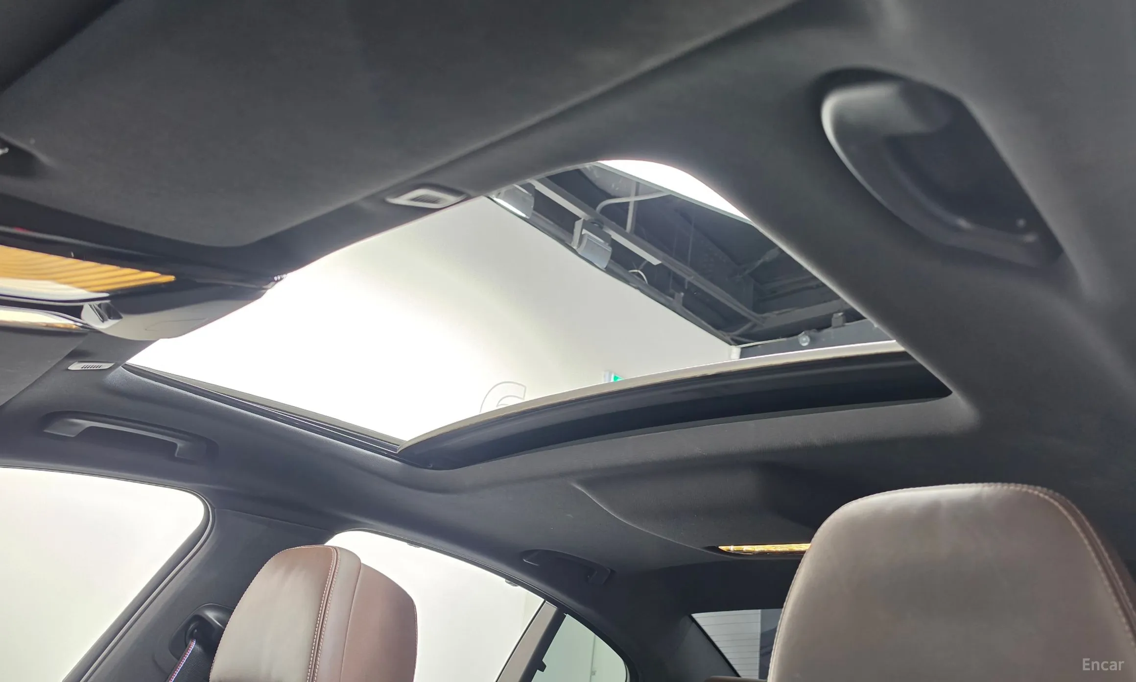 BMW 5 Series (G30) превью 16