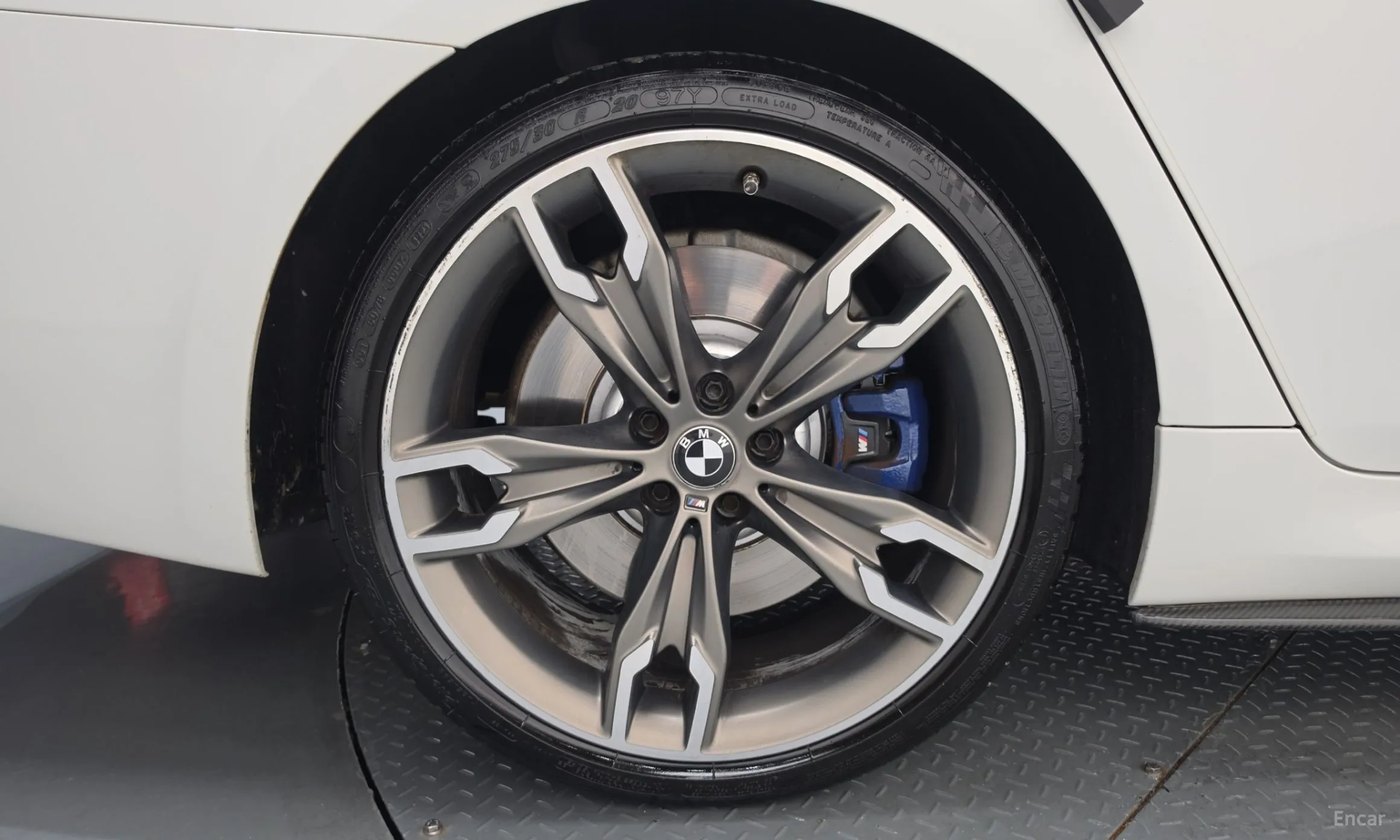 BMW 5 Series (G30) превью 5