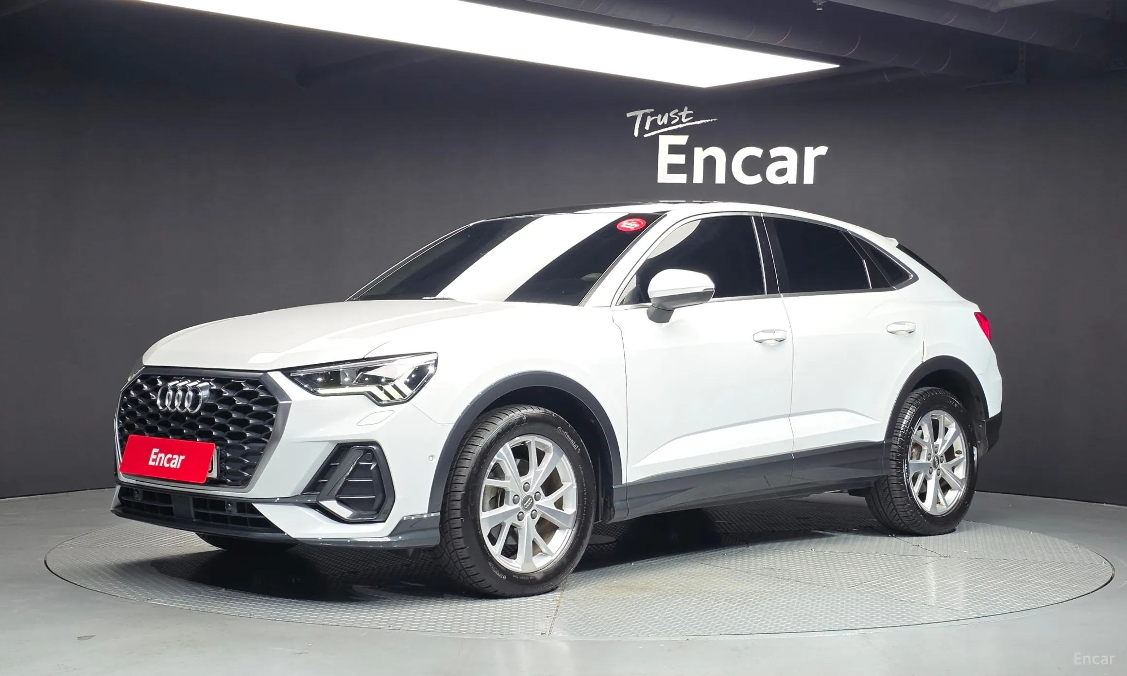 Audi Q3 (F3)