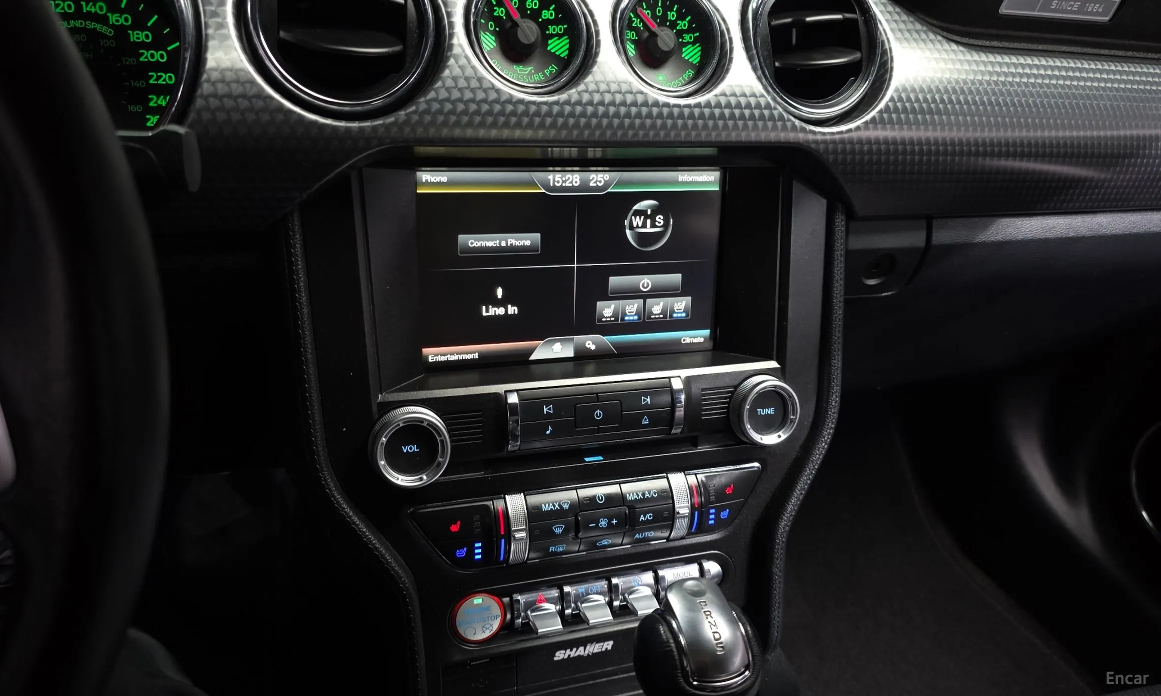 Ford Mustang превью 14