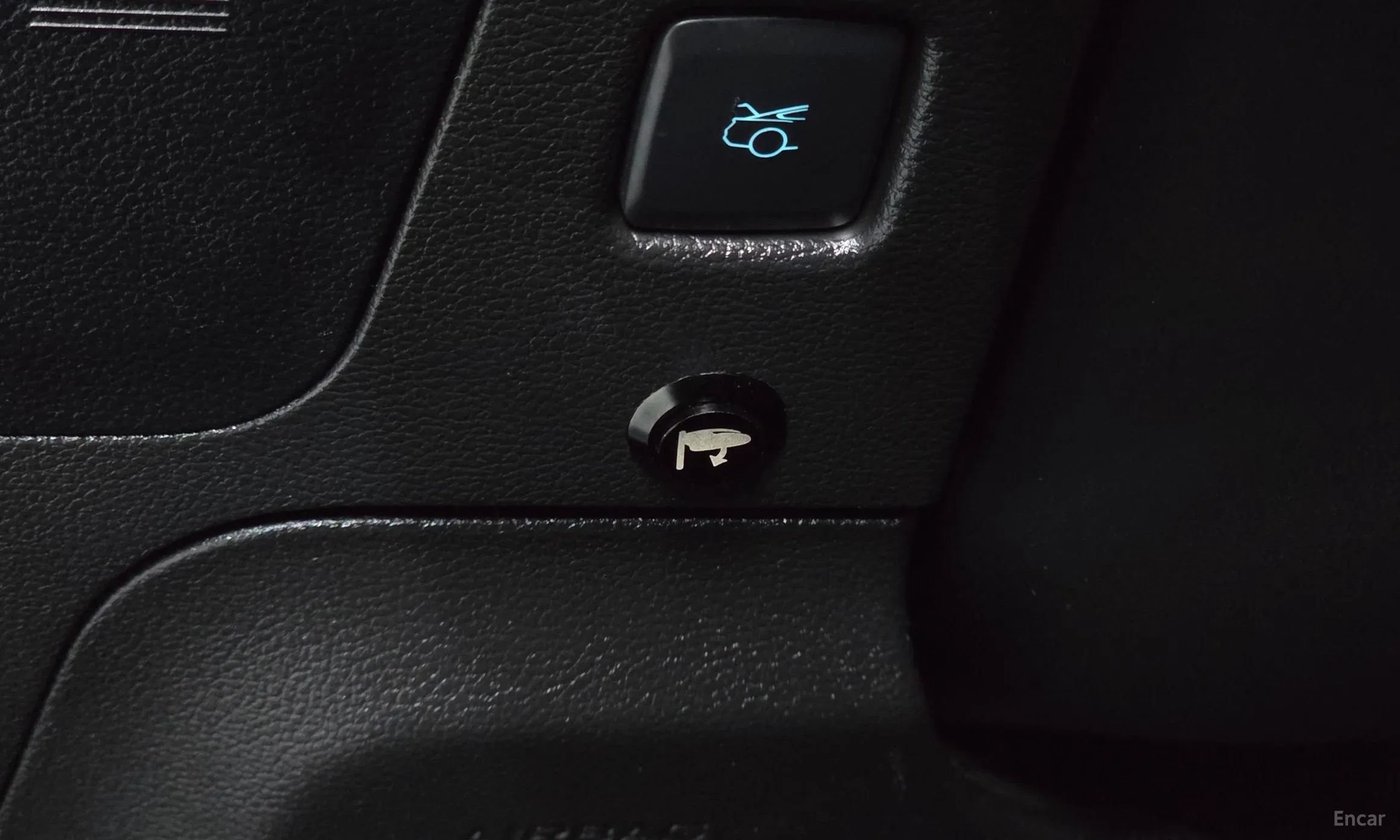 Ford Mustang превью 18