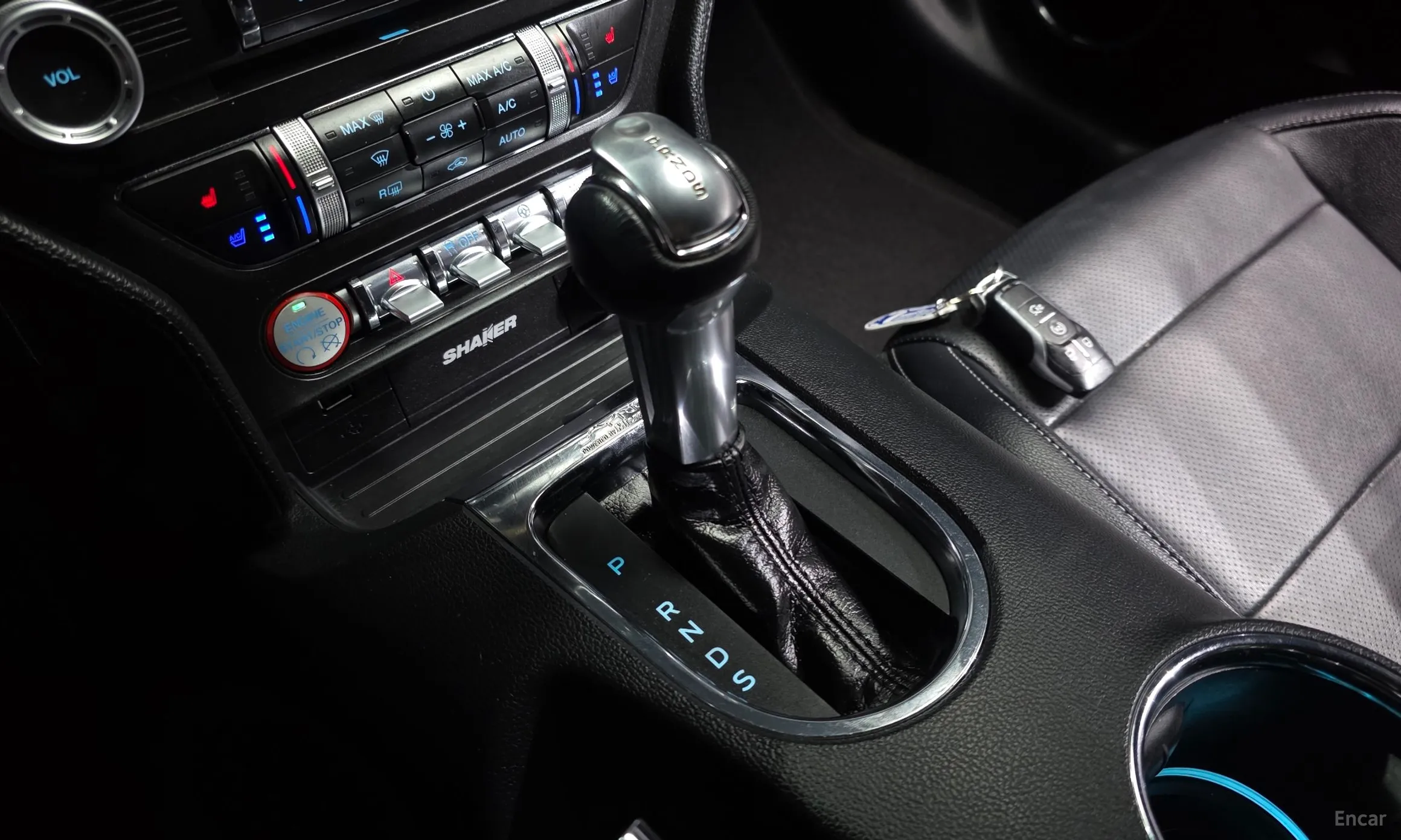 Ford Mustang превью 9