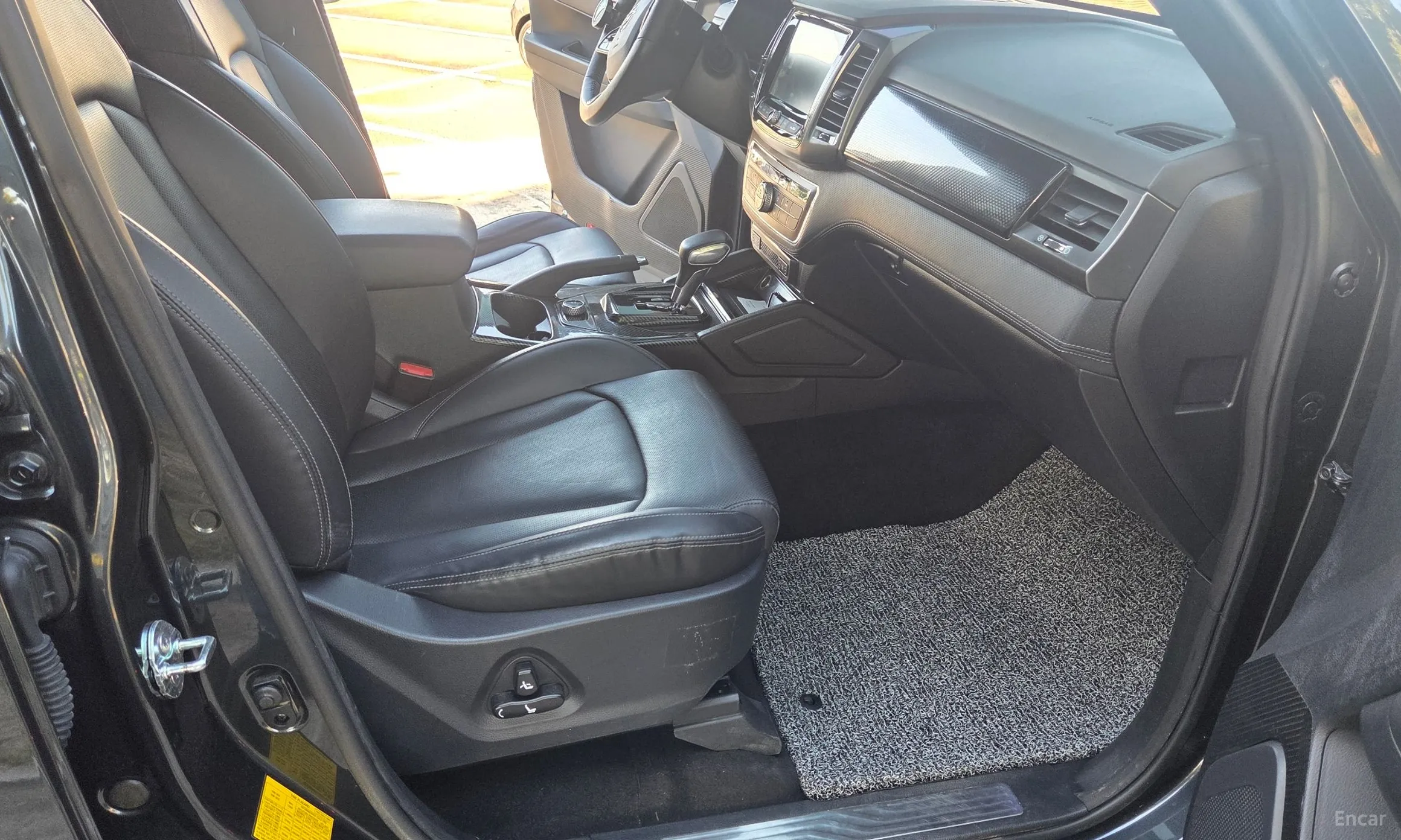 KG Mobility (SsangYong) Rexton Sports превью 12