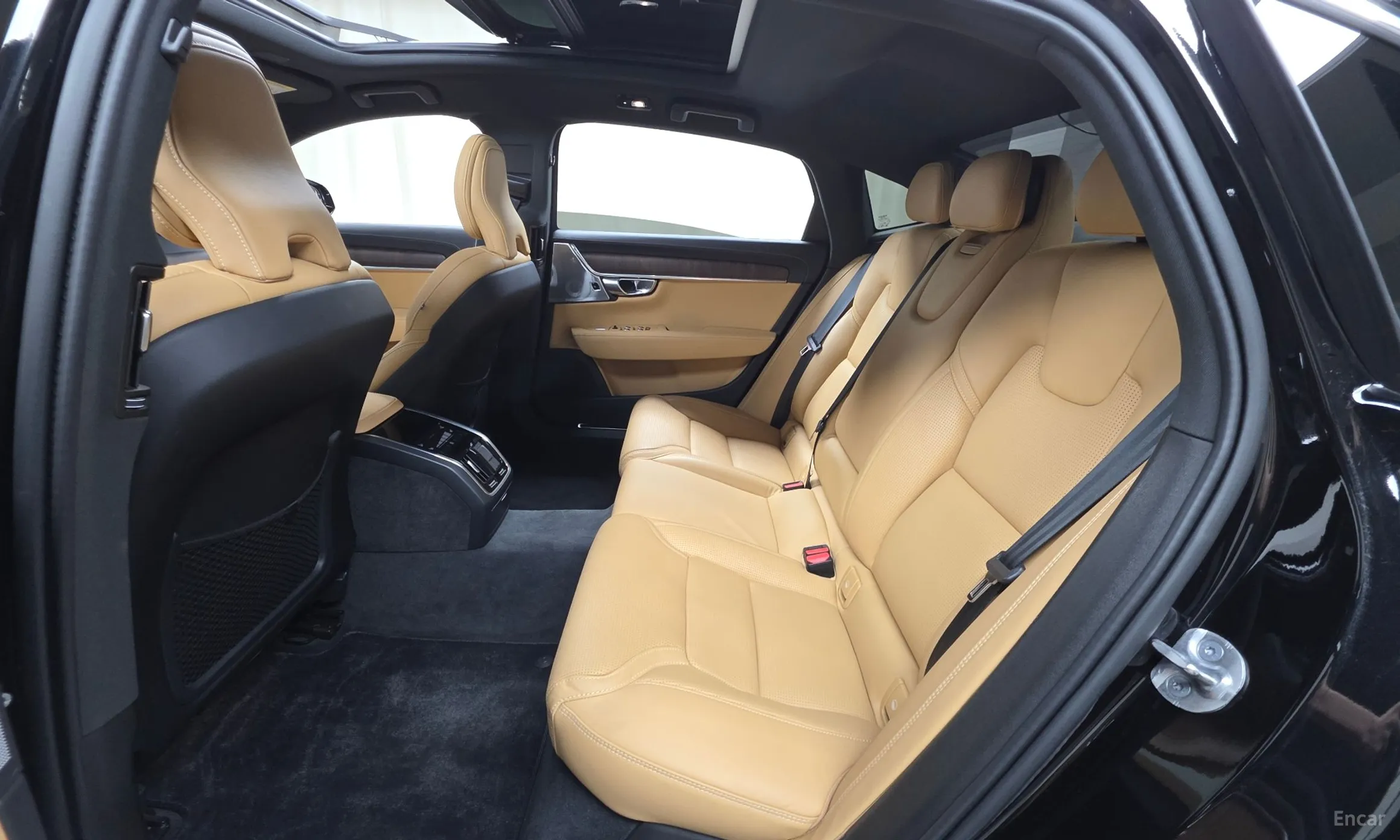 Volvo S90 превью 12
