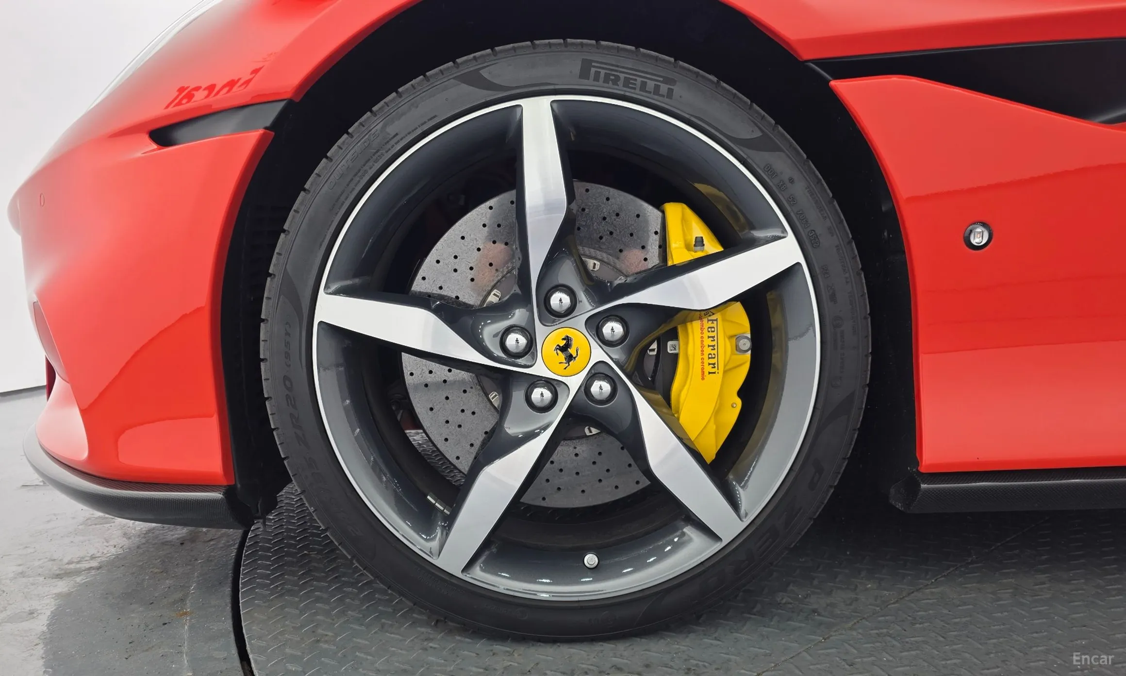 Ferrari Portofino превью 5
