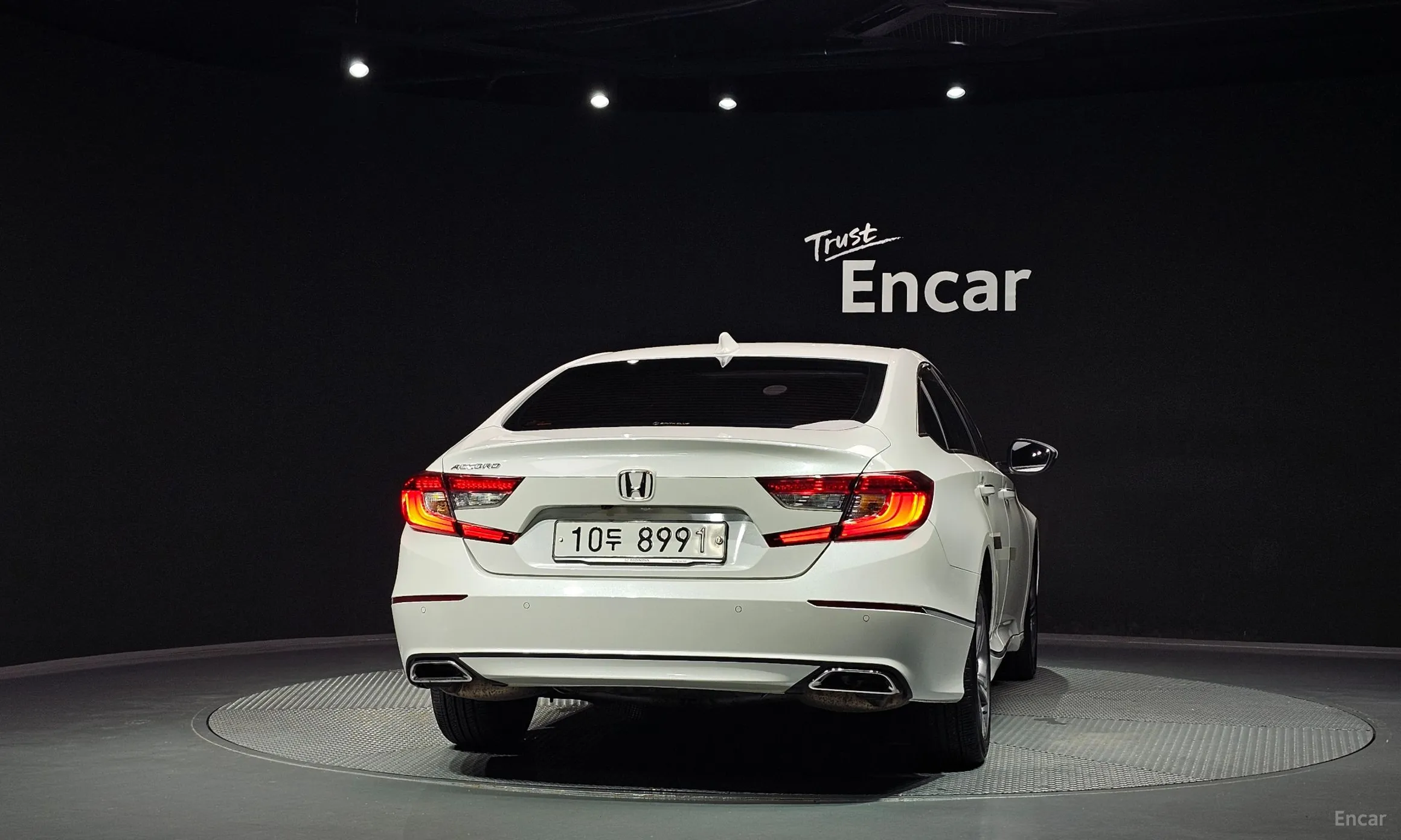 Honda Accord 10th Generation превью 4