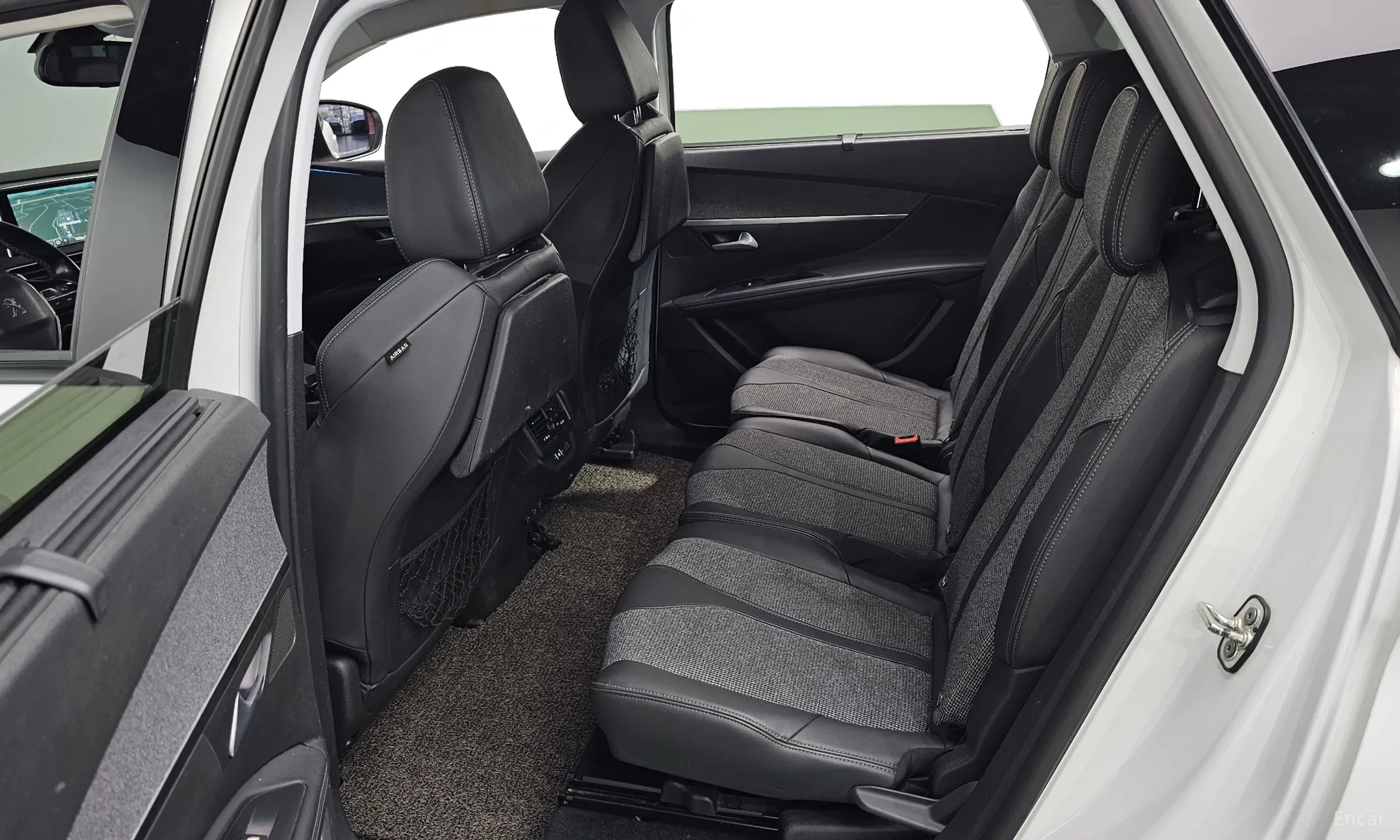 Peugeot 5008 2nd generation превью 11