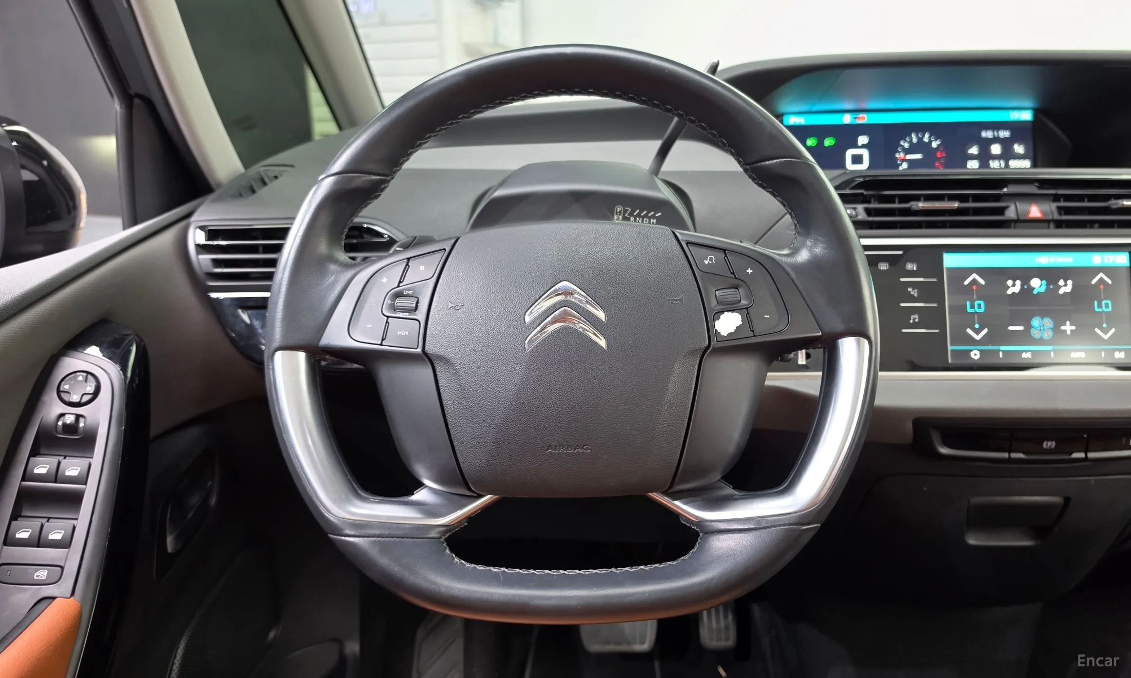 Citroën/DS Grand C4 Picasso превью 13