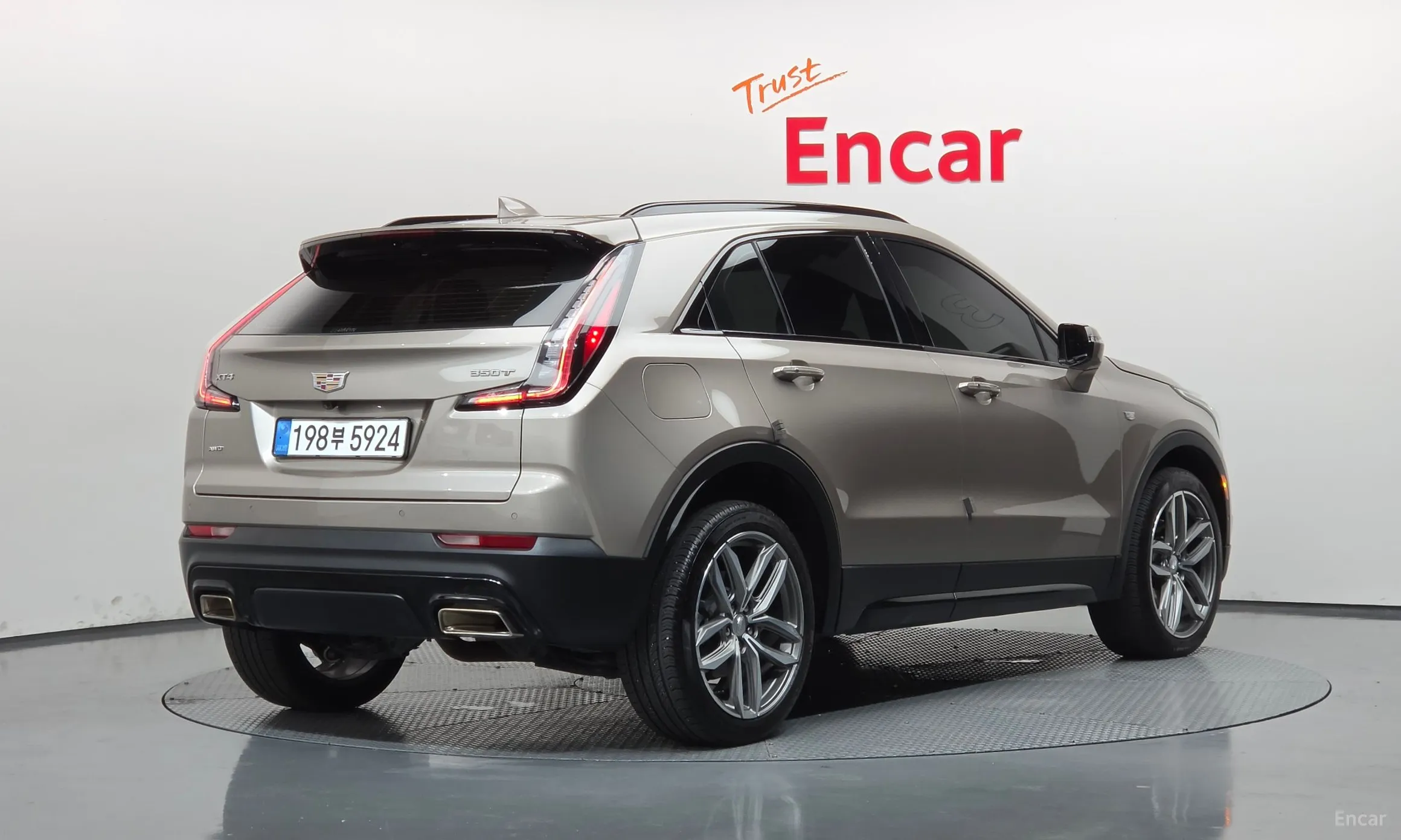 Cadillac XT4