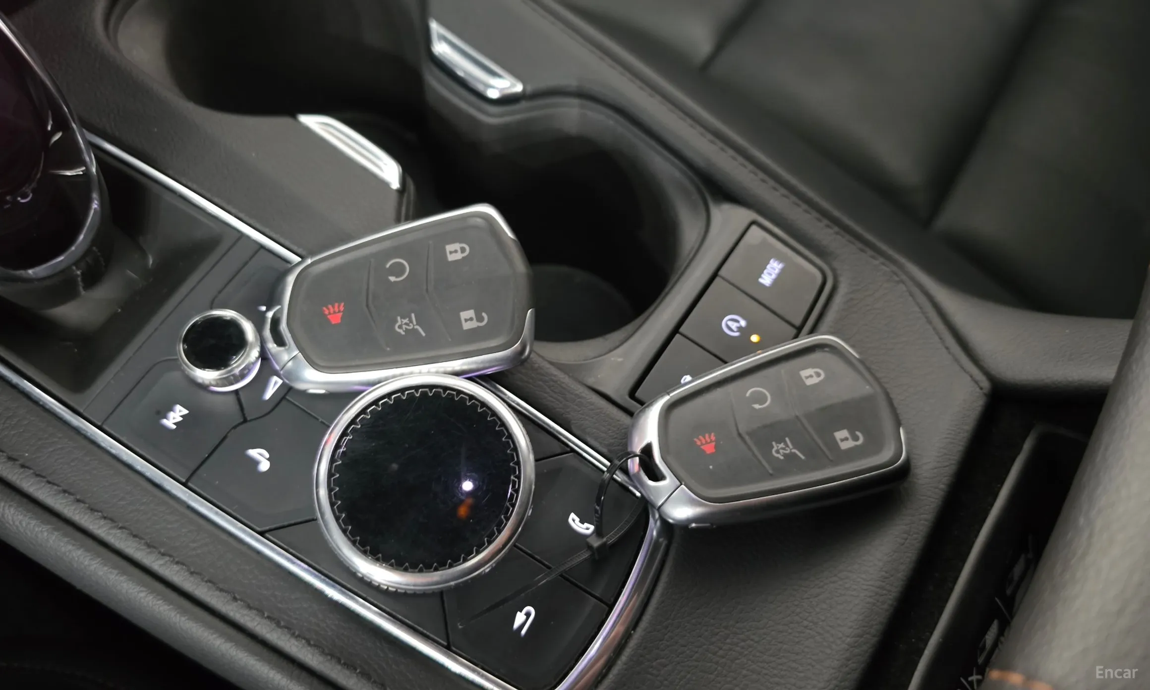 Cadillac XT4 превью 17