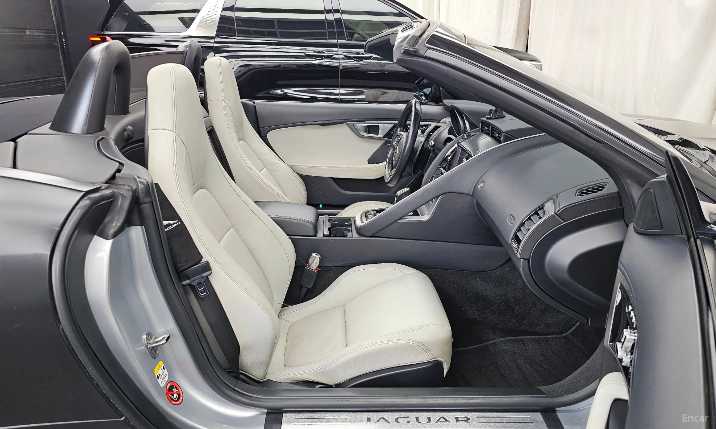 Jaguar F-TYPE превью 11
