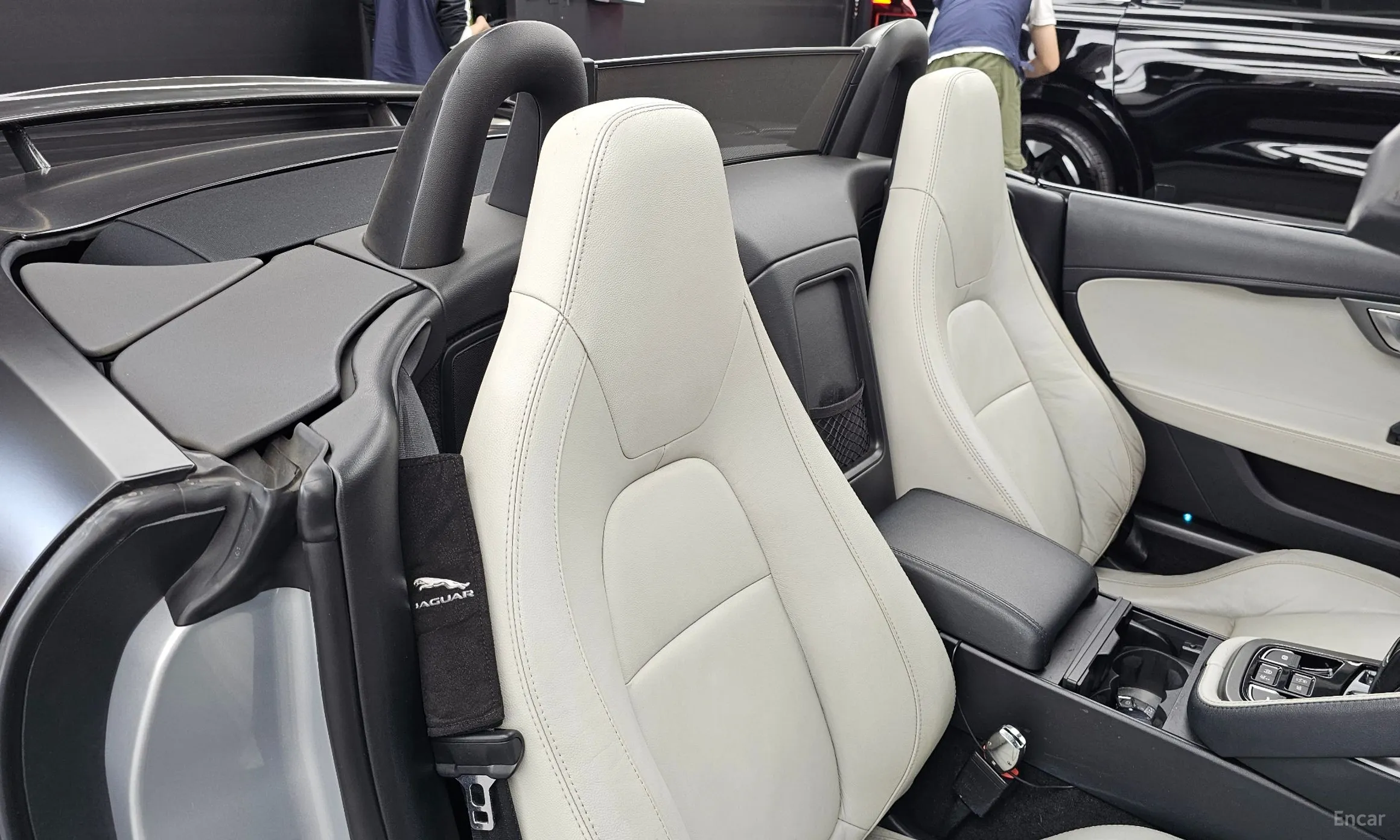 Jaguar F-TYPE превью 12