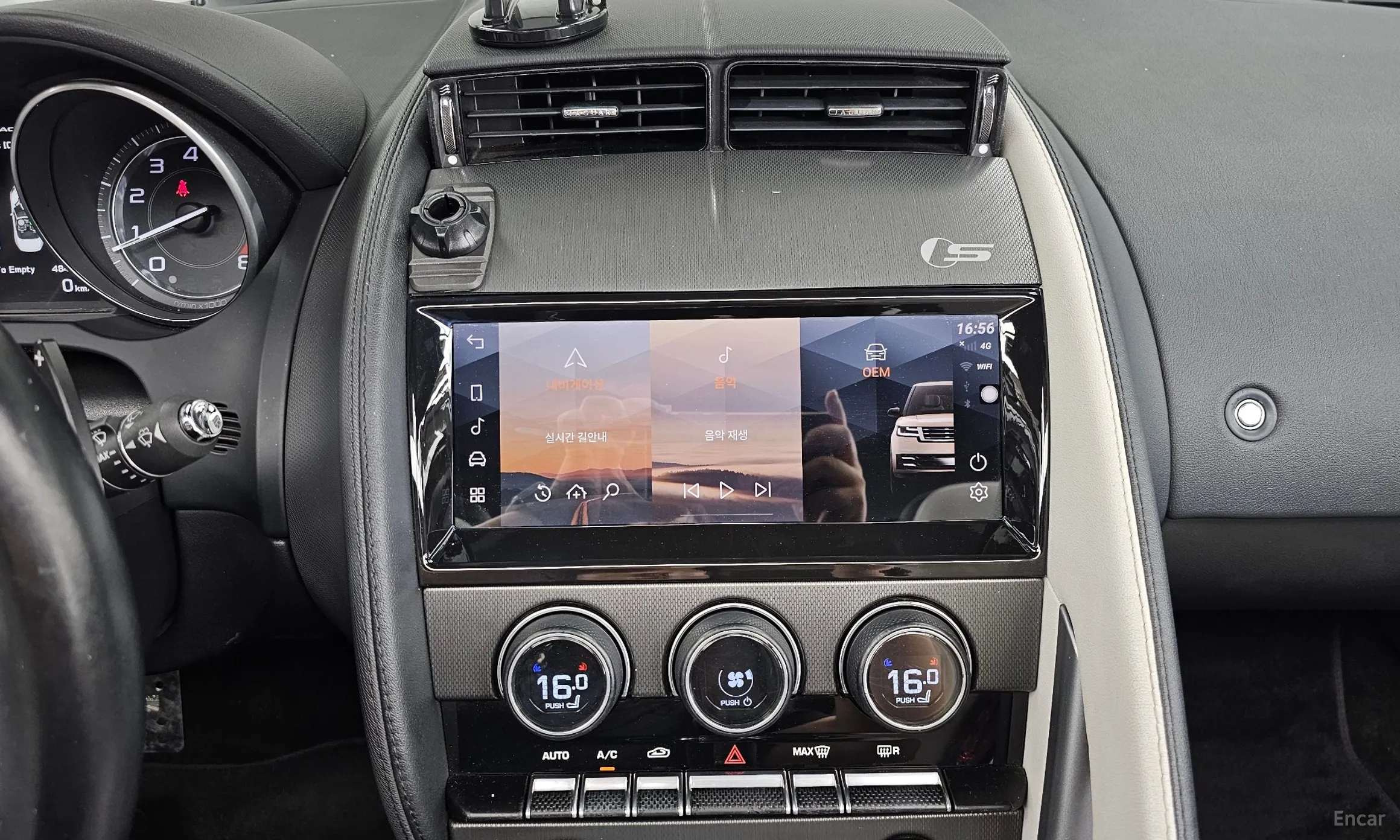 Jaguar F-TYPE превью 16