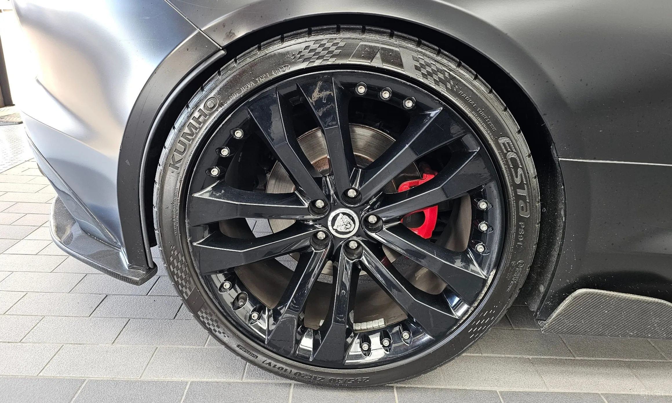 Jaguar F-TYPE превью 5