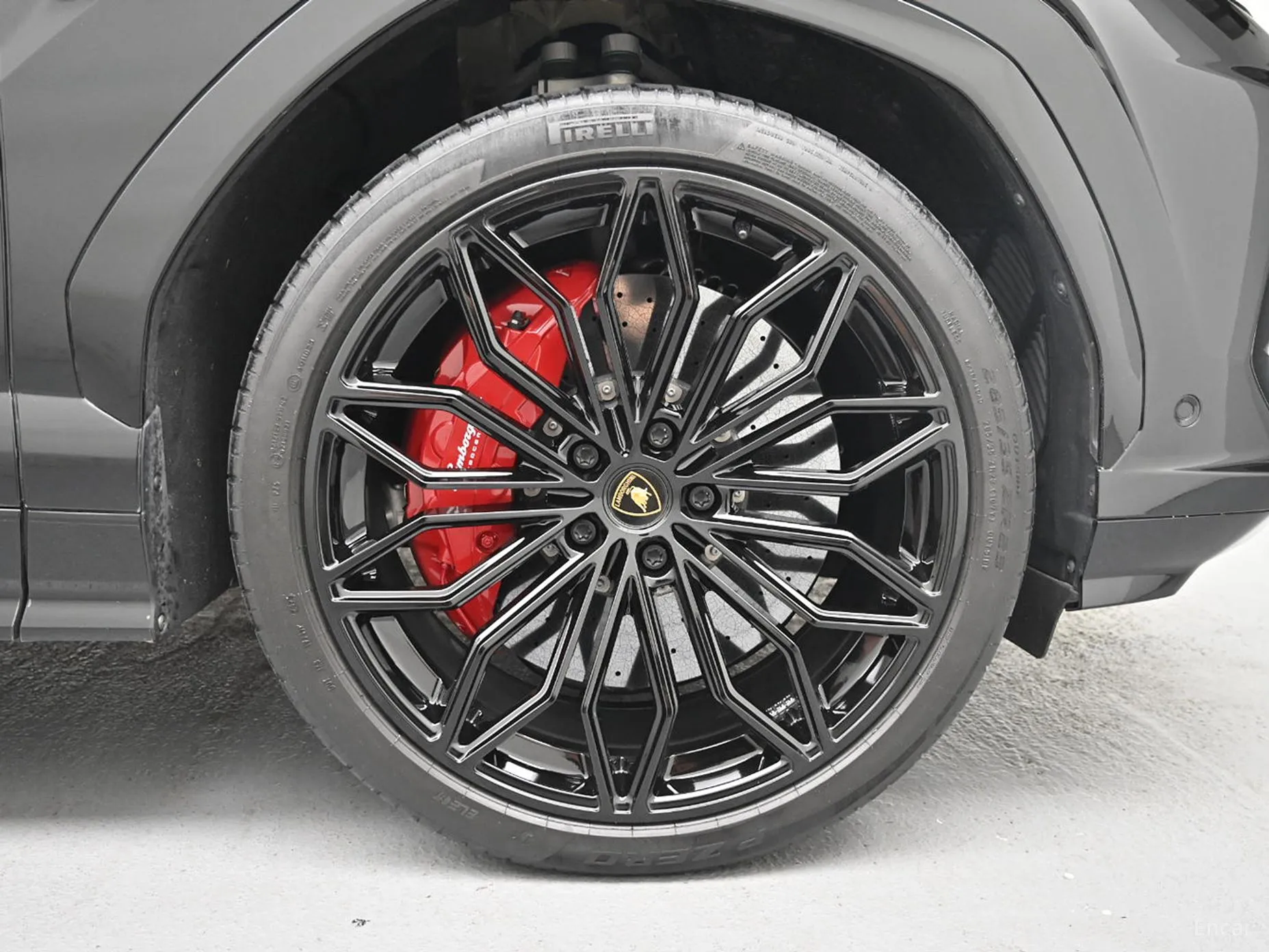 Lamborghini Urus превью 5