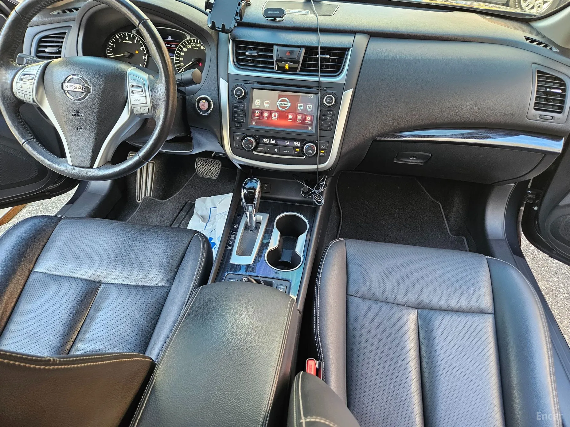Nissan Altima превью 10