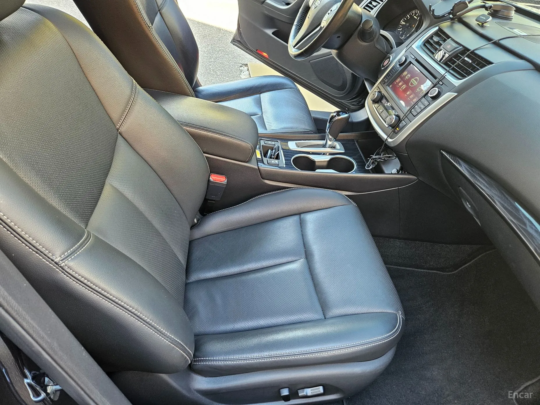 Nissan Altima превью 13