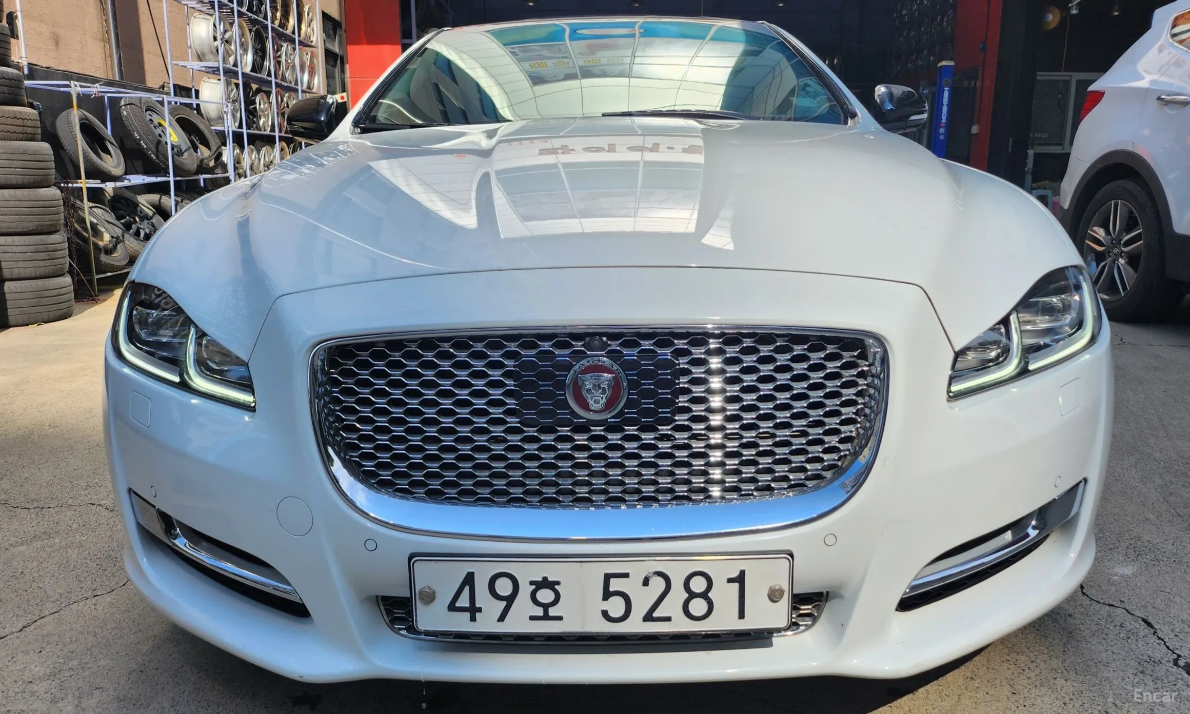 Jaguar All New XJ превью 3