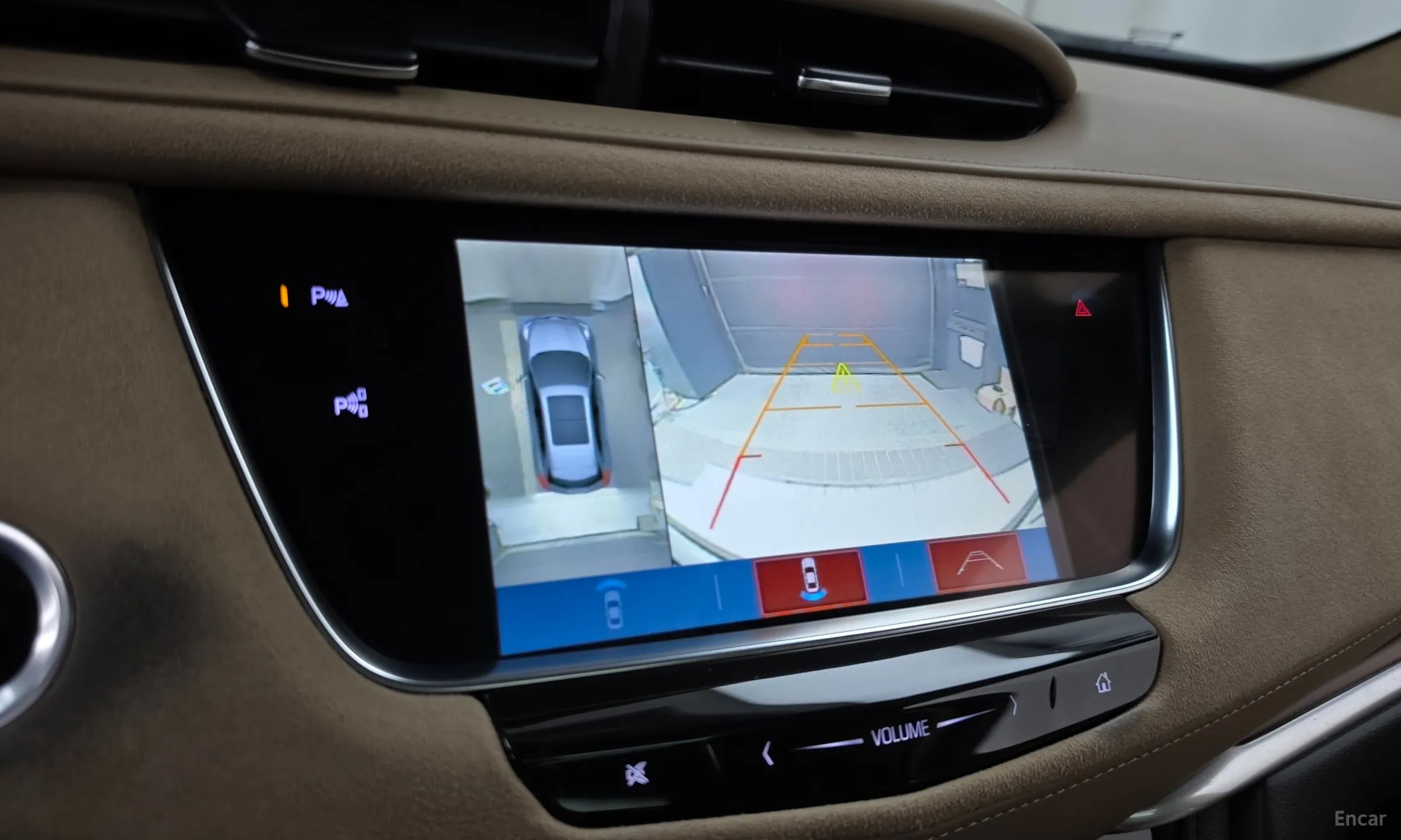 Cadillac XT5 превью 15