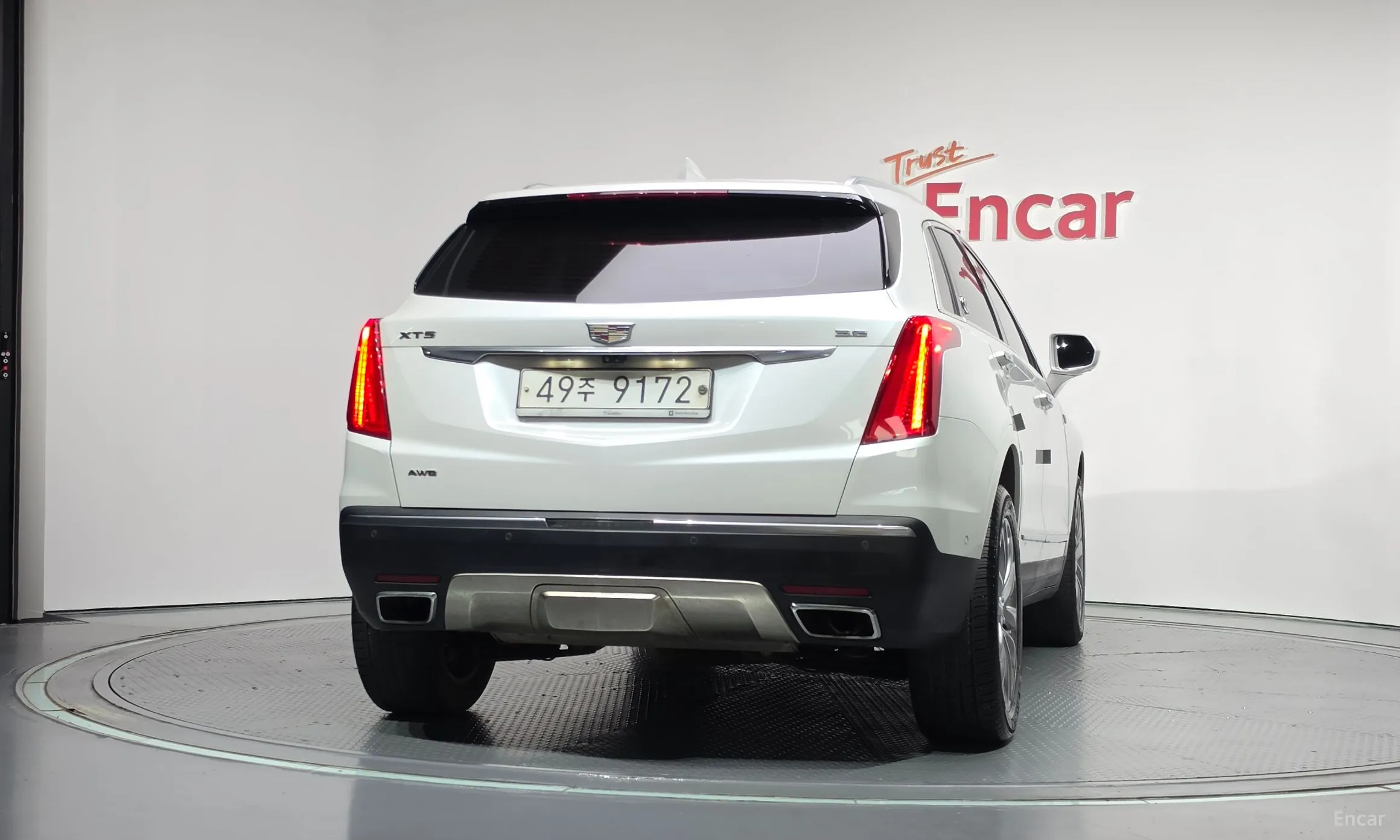 Cadillac XT5 превью 4