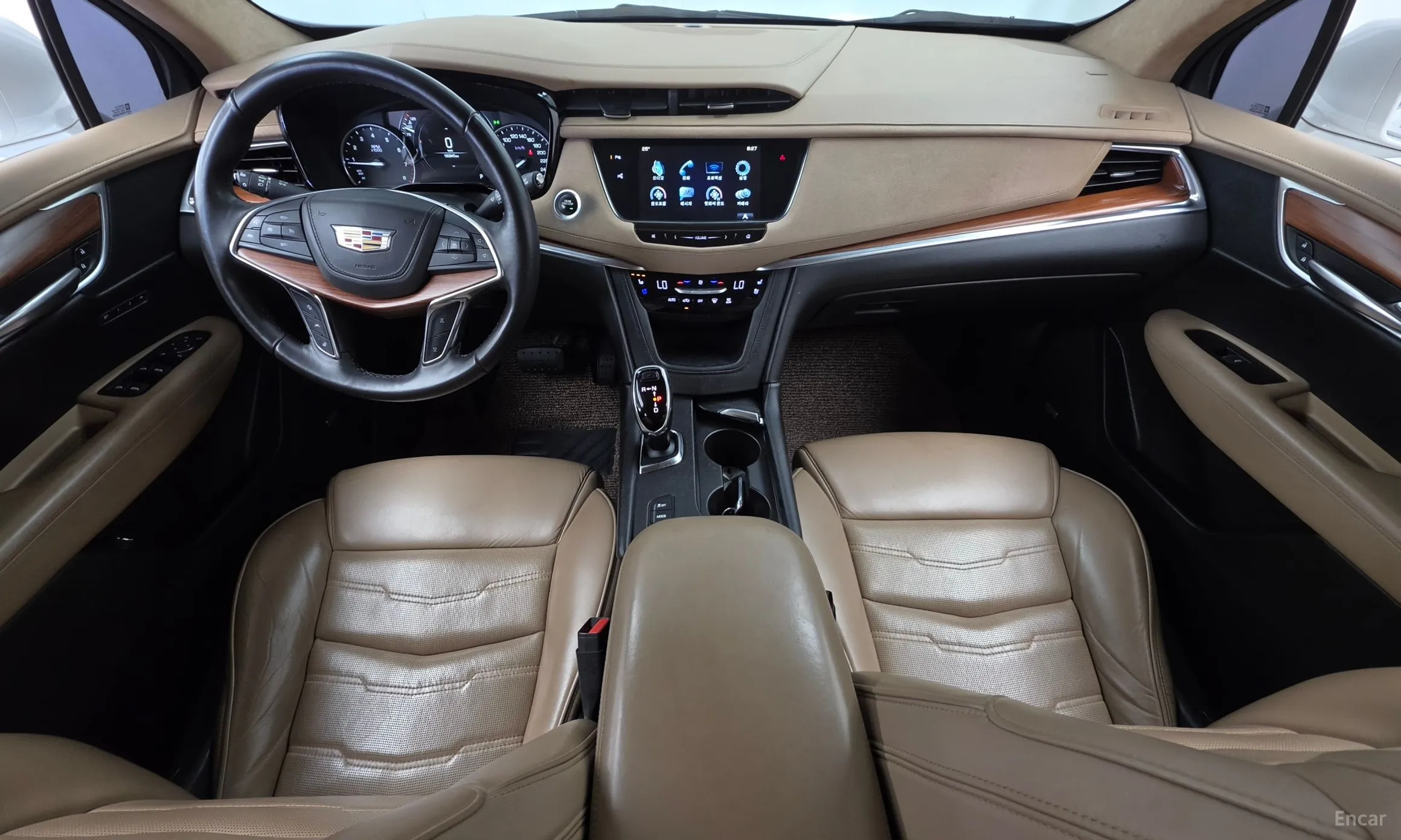 Cadillac XT5 превью 7