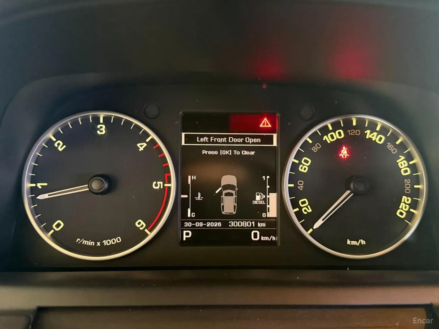 Land Rover Discovery 4 превью 11
