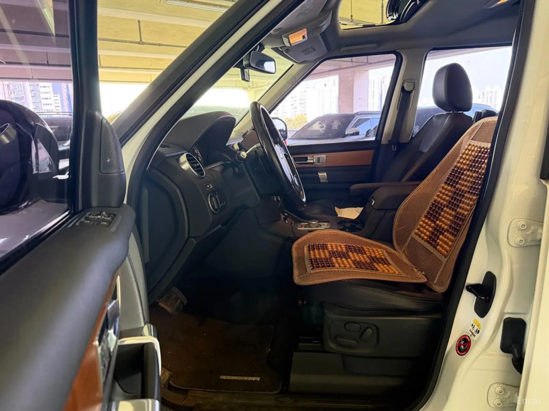 Land Rover Discovery 4 превью 7