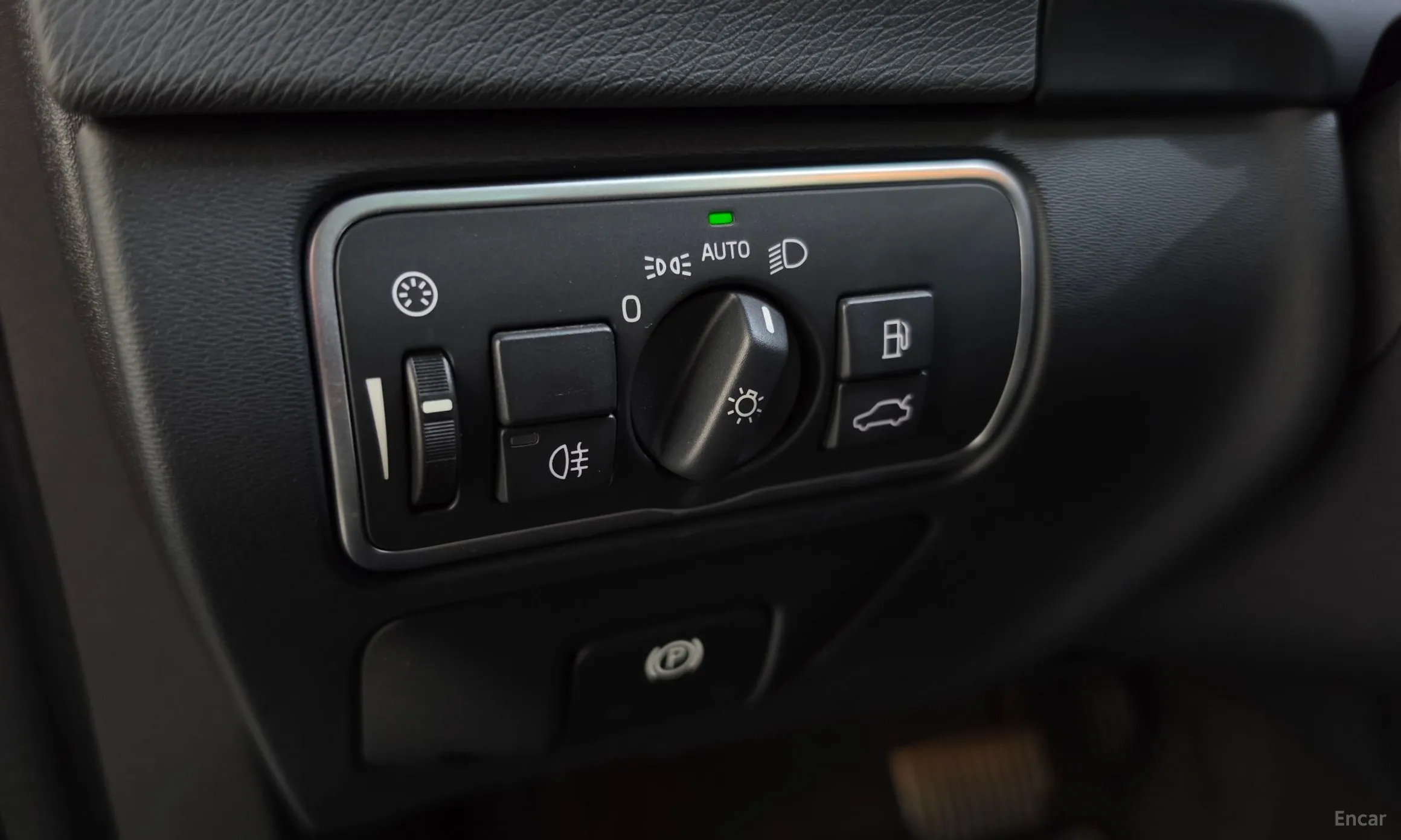 Volvo S60 превью 20