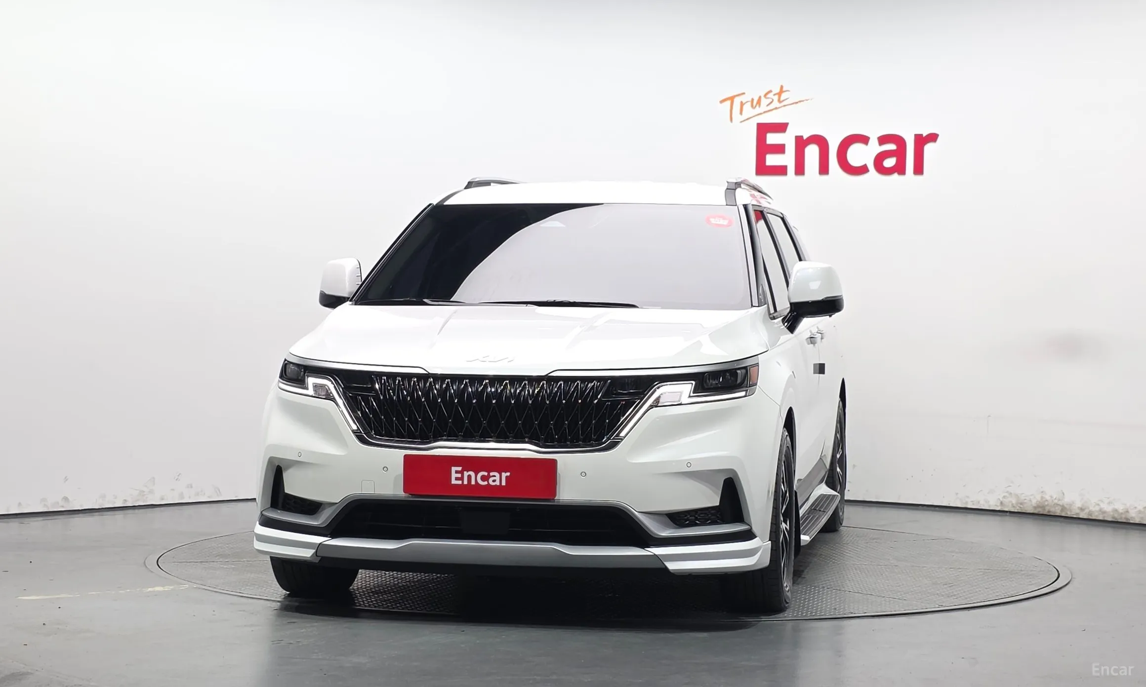 Kia Carnival Gen 4 превью 3