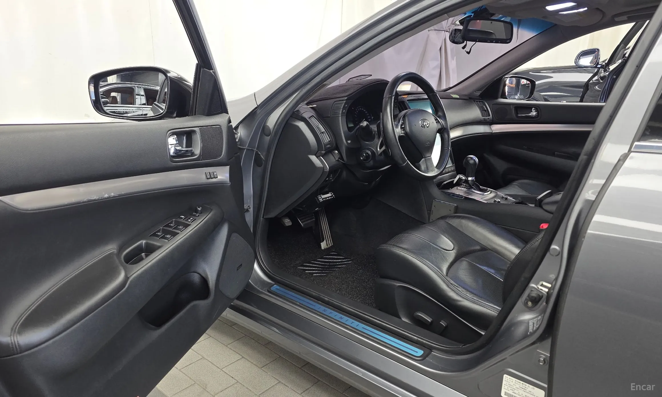 Infiniti G37 превью 10