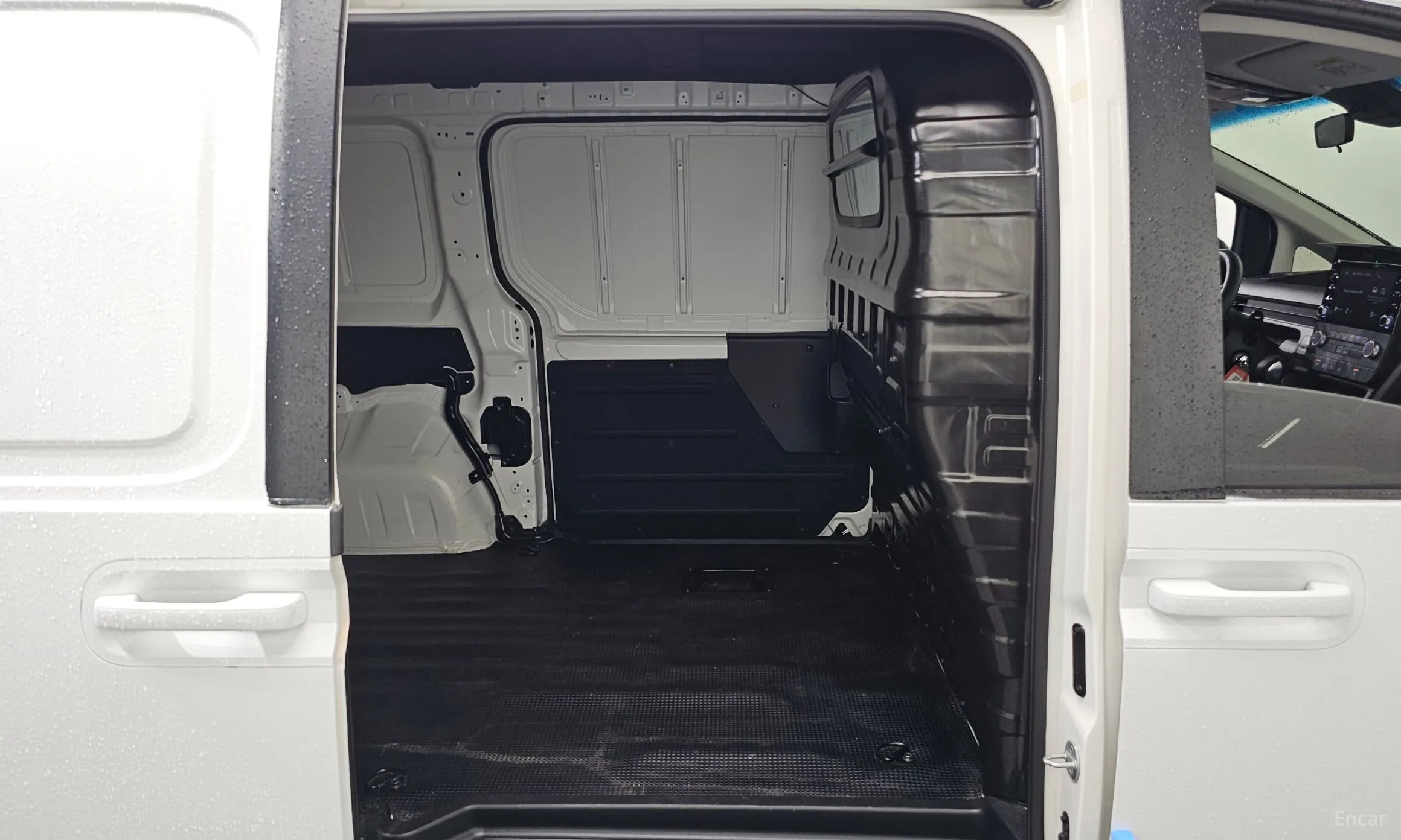 Hyundai Staria превью 11