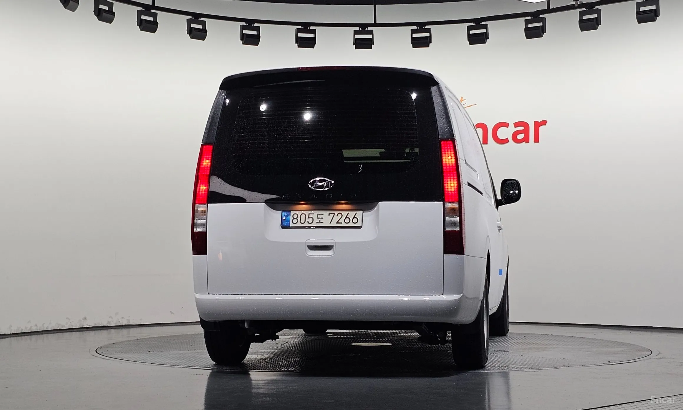 Hyundai Staria превью 4