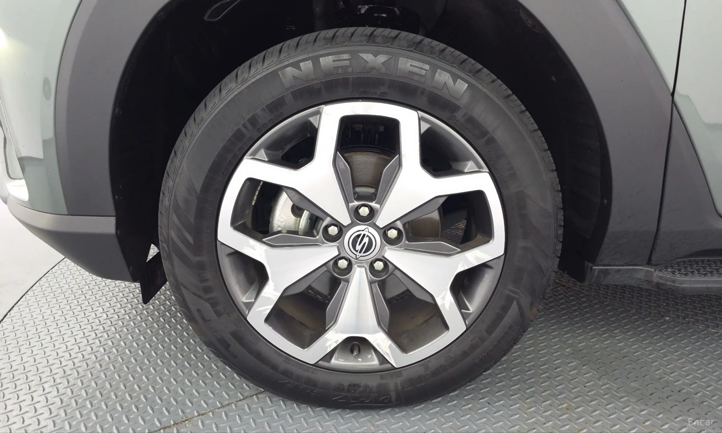 KG Mobility (SsangYong) Torres превью 5