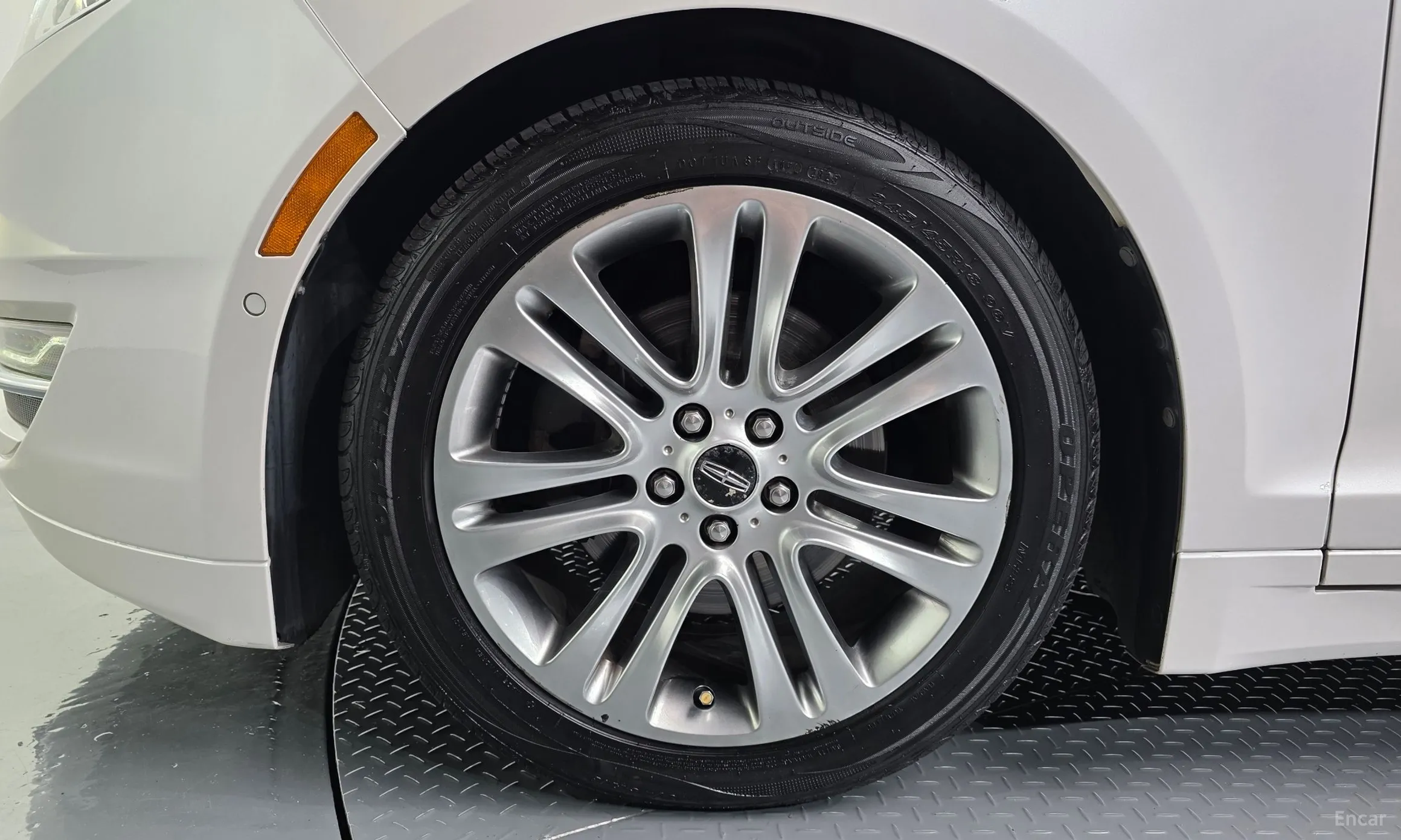 Lincoln New MKZ превью 5