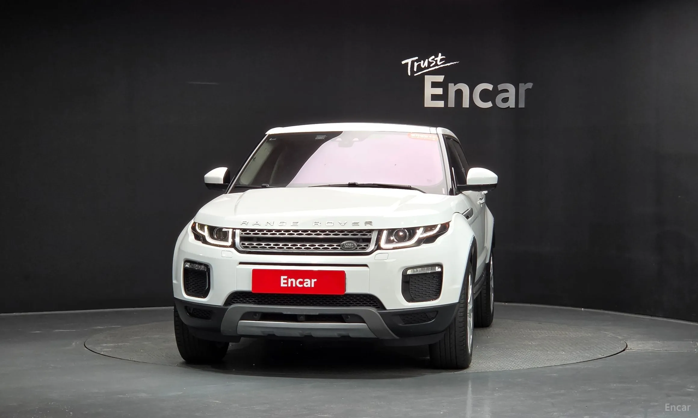 Land Rover Range Rover Evoque превью 3