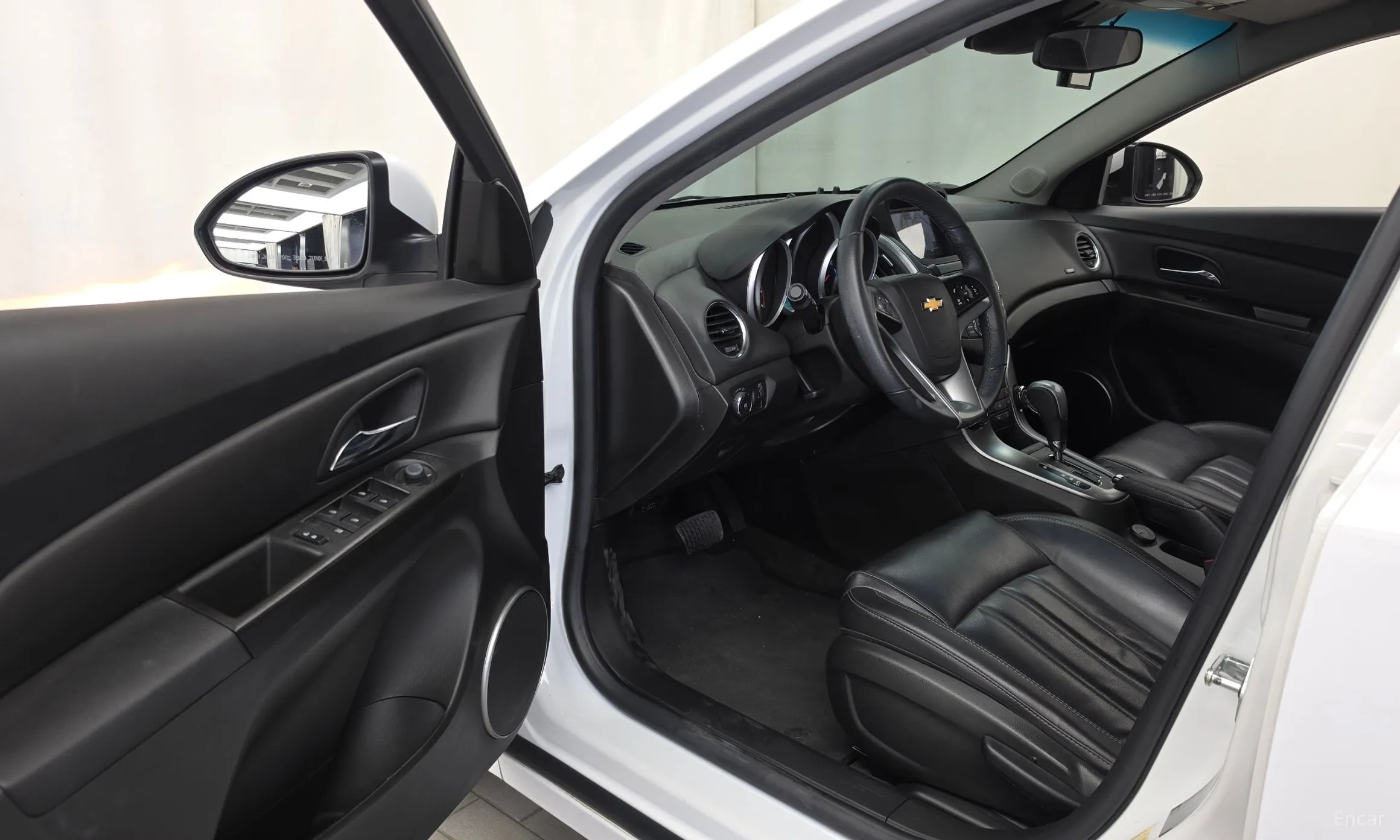 Chevrolet (GM Daewoo) Cruze превью 10