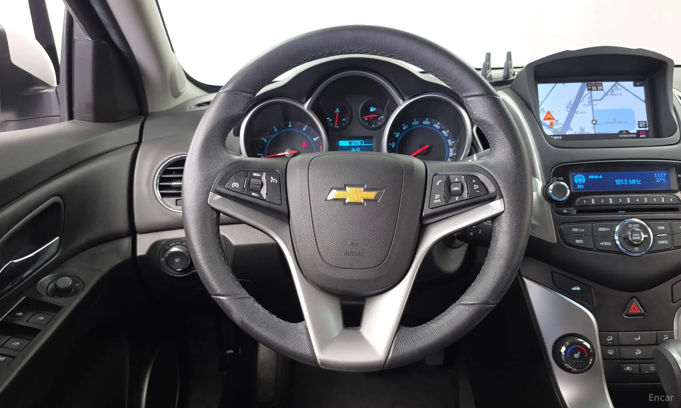 Chevrolet (GM Daewoo) Cruze превью 13