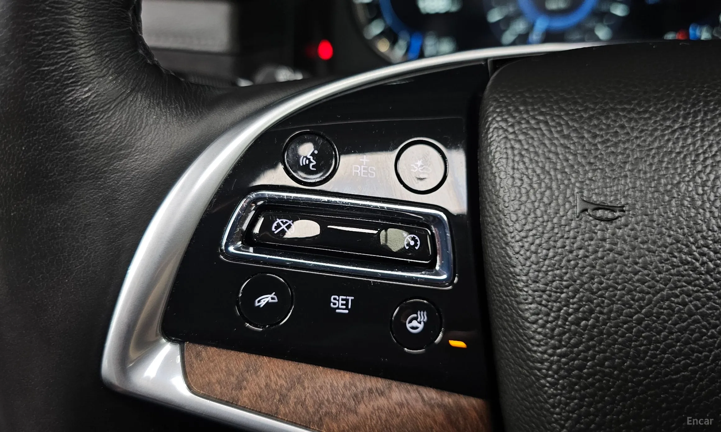 Cadillac Escalade превью 13