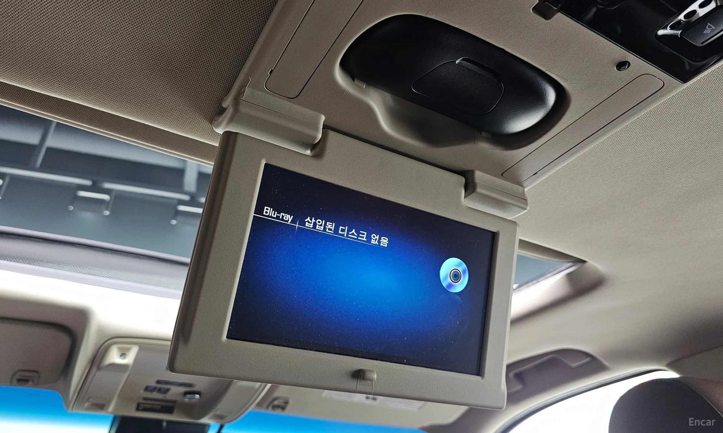 Cadillac Escalade превью 20