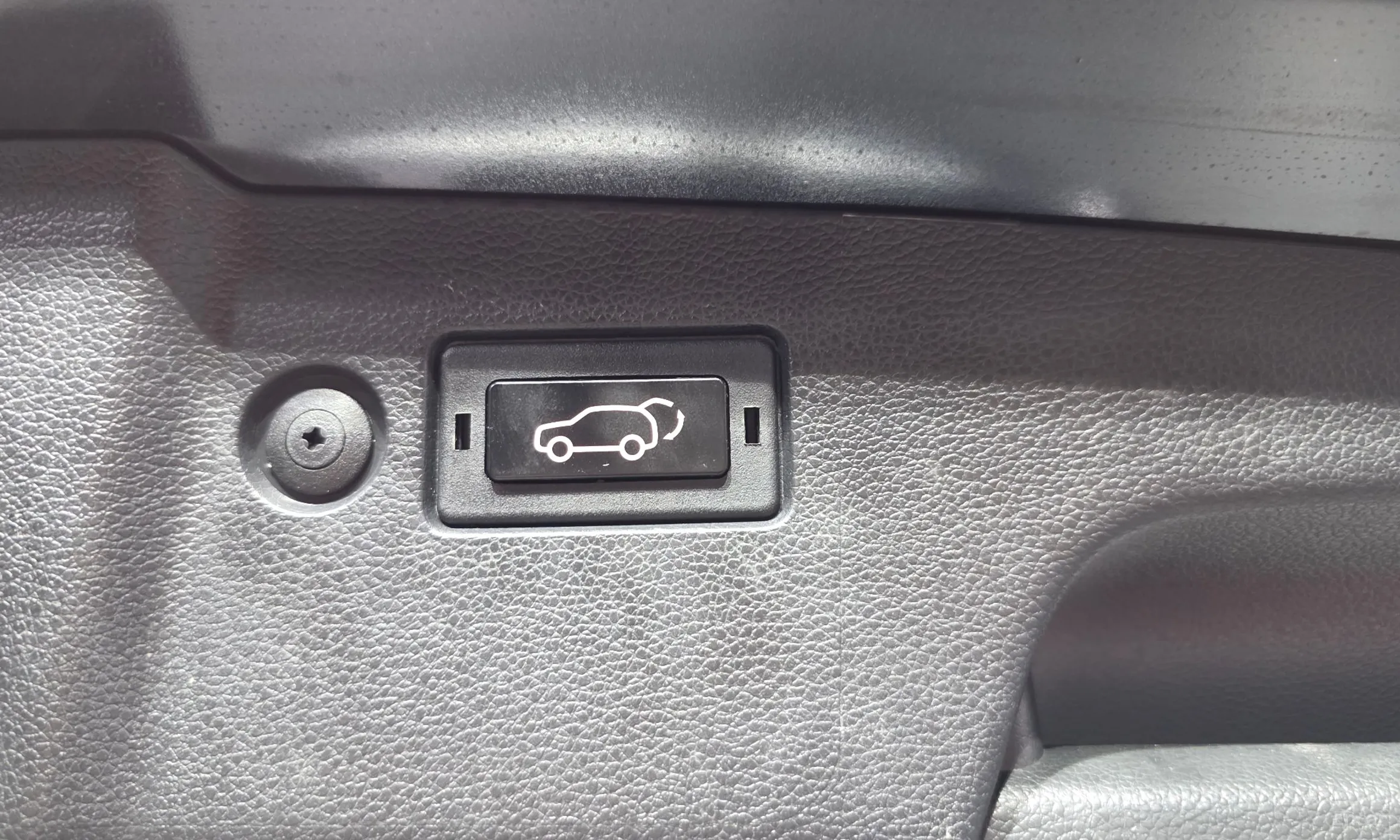 KG Mobility (SsangYong) Torres превью 18
