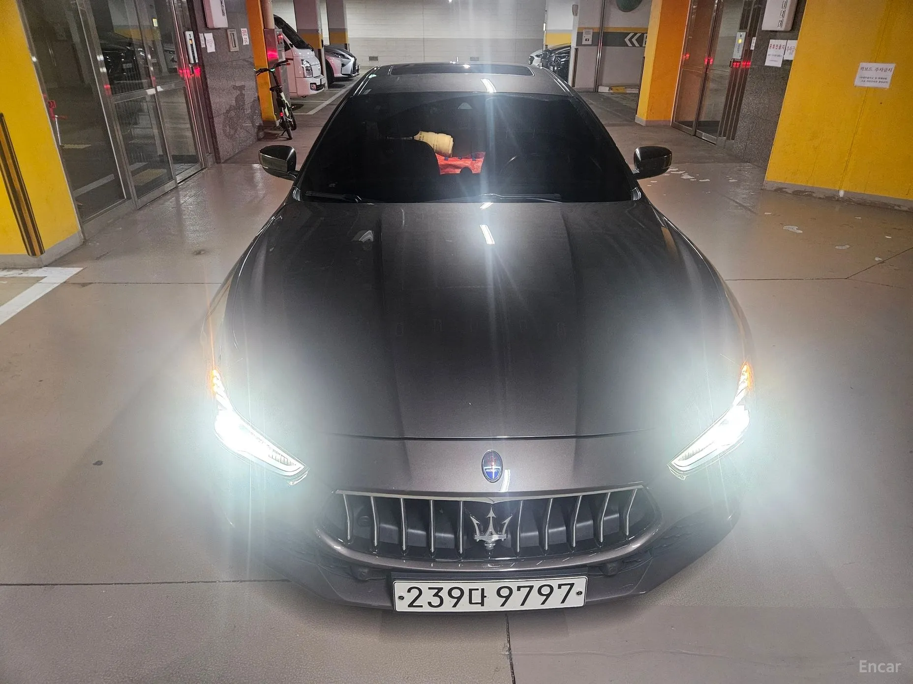 Maserati Ghibli превью 3